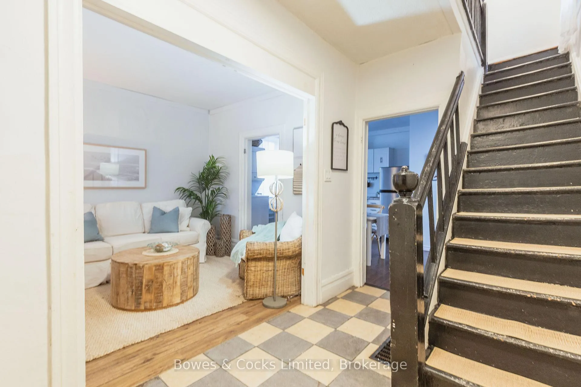 Photo 9 of 1049 High Street, Peterborough, Otonabee Ward 1 — HOMEH