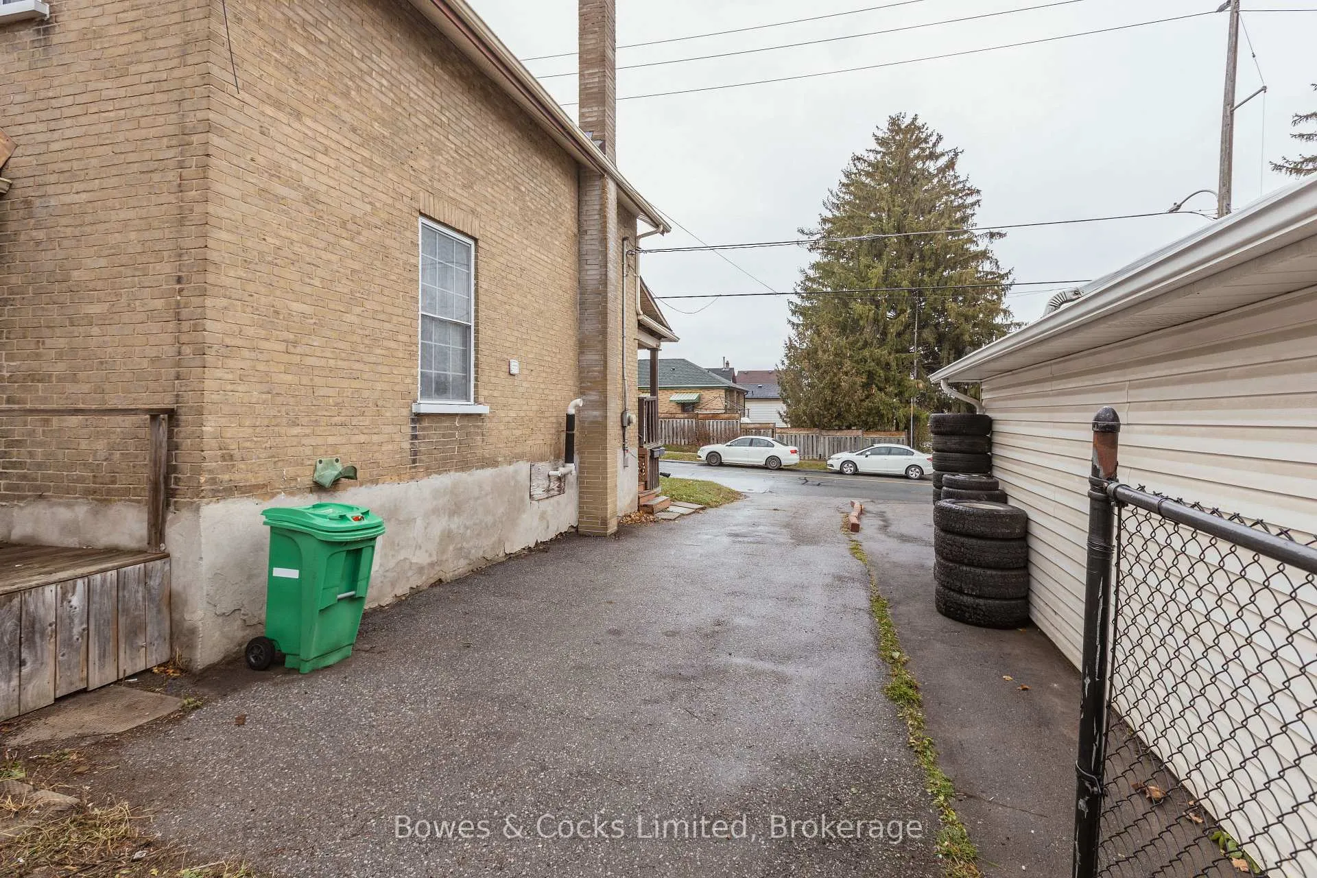 Photo 32 of 1049 High Street, Peterborough, Otonabee Ward 1 — HOMEH
