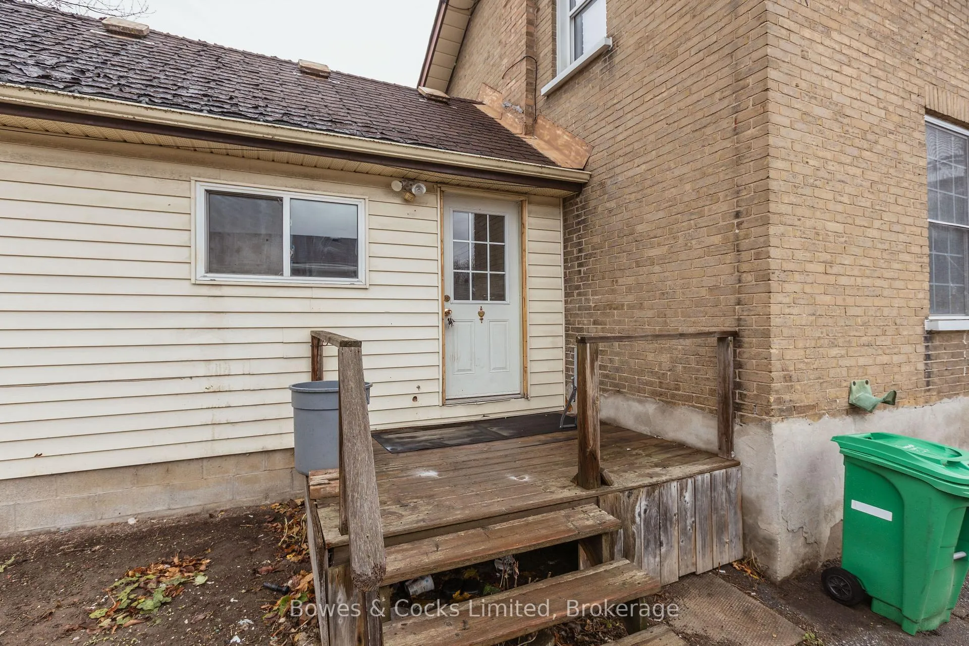 Photo 33 of 1049 High Street, Peterborough, Otonabee Ward 1 — HOMEH