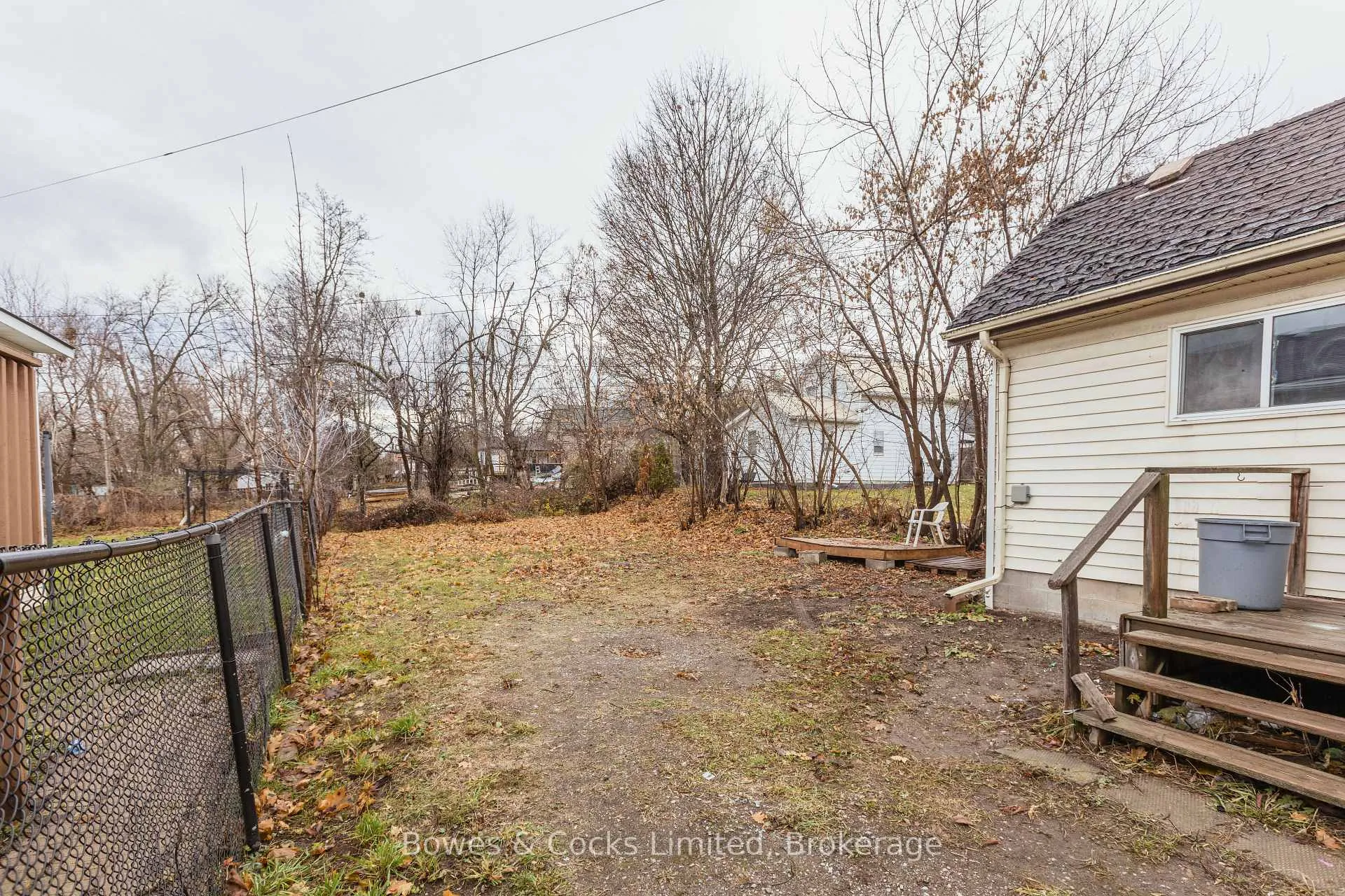 Photo 40 of 1049 High Street, Peterborough, Otonabee Ward 1 — HOMEH