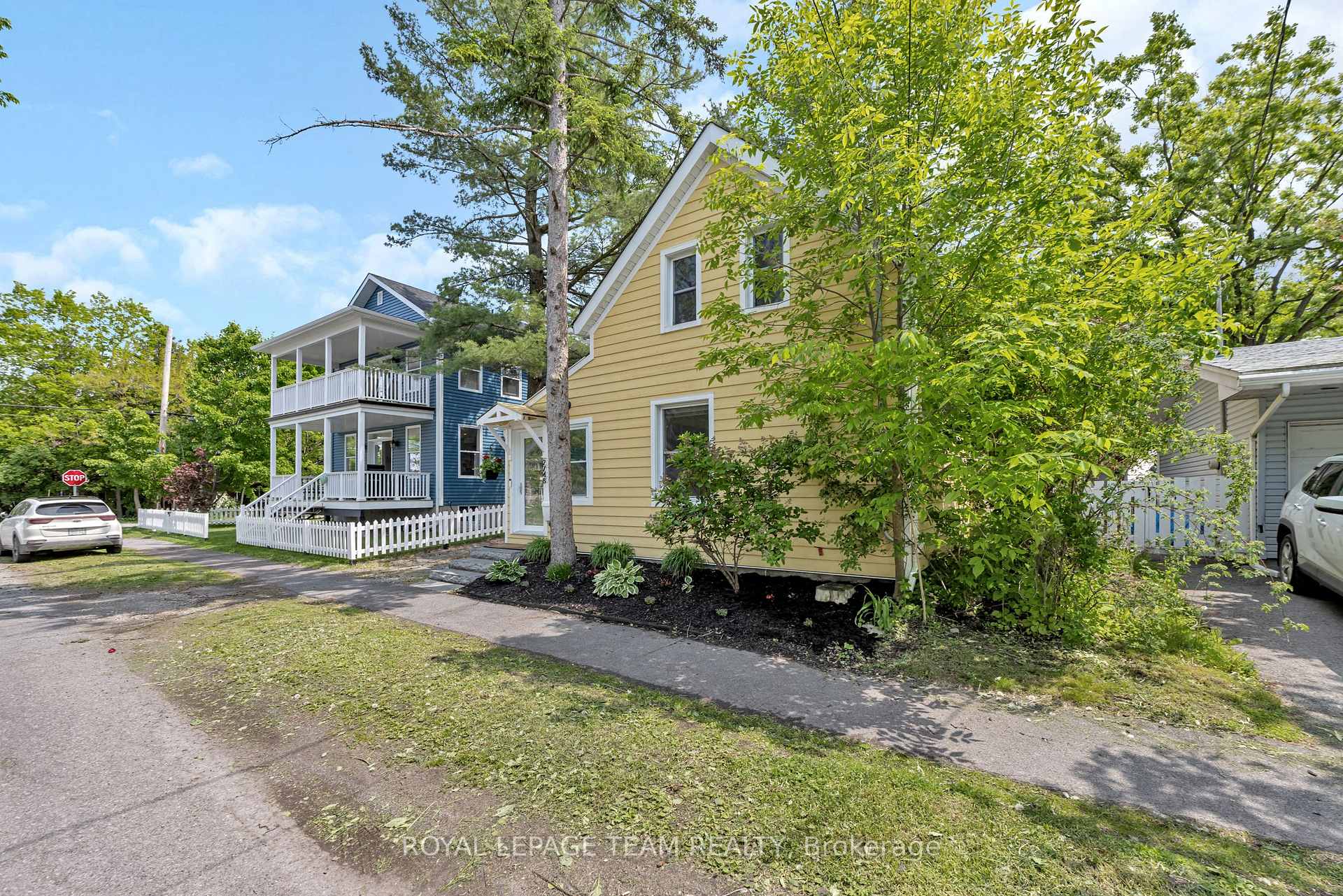 Photo 3 of 2748 Rowatt Street, Ottawa, Britannia — HOMEH