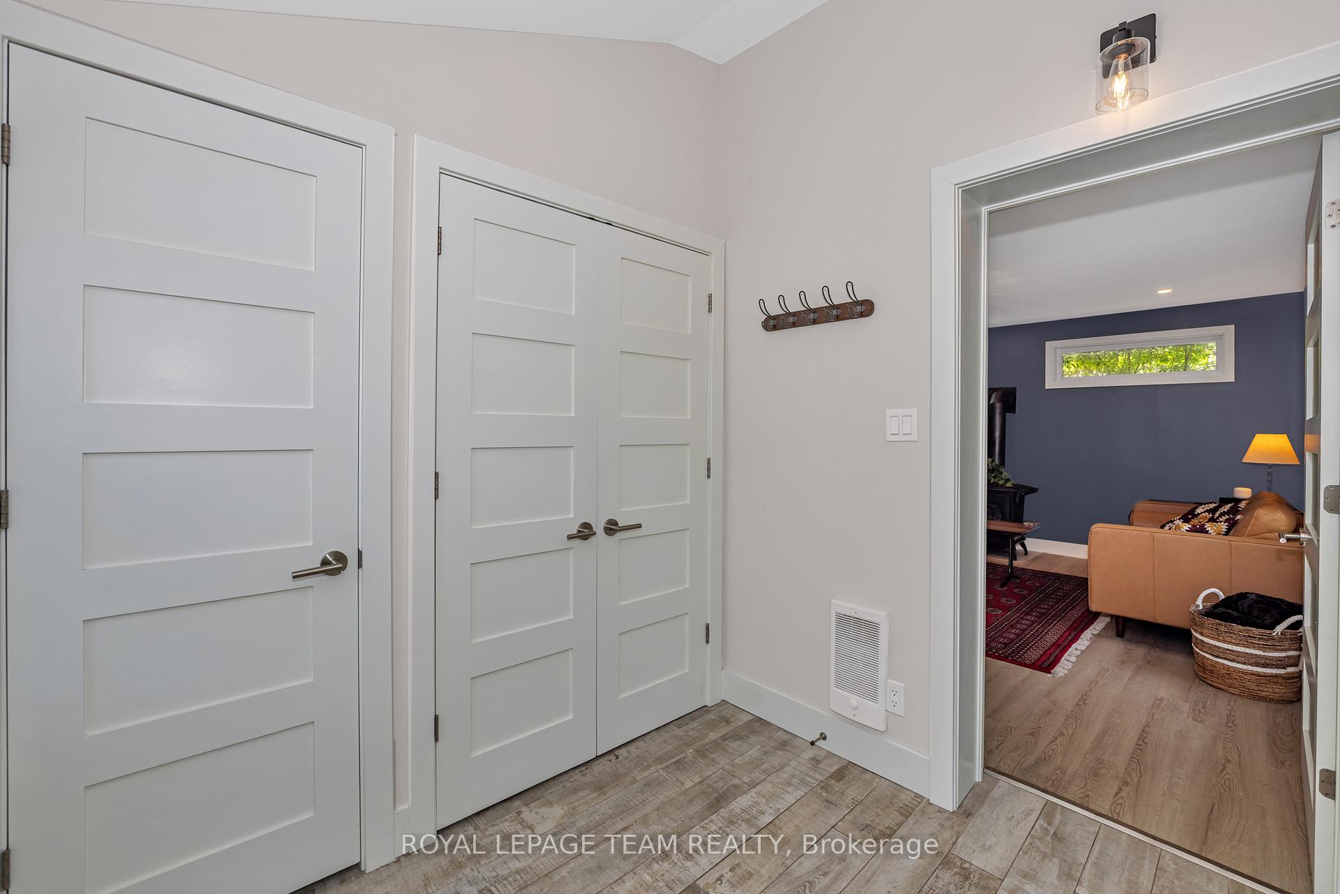 Photo 5 of 2748 Rowatt Street, Ottawa, Britannia — HOMEH