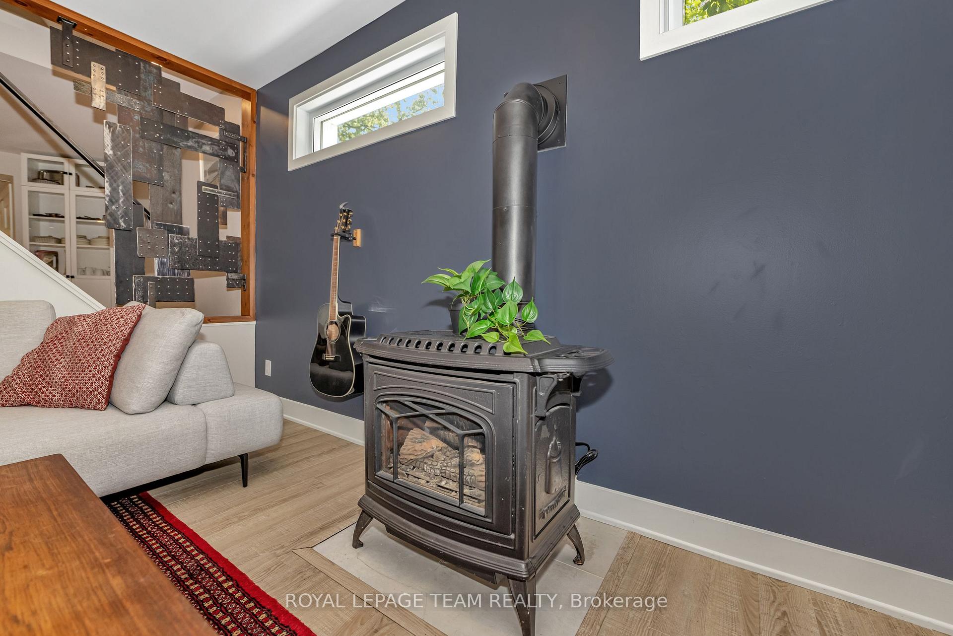 Photo 11 of 2748 Rowatt Street, Ottawa, Britannia — HOMEH