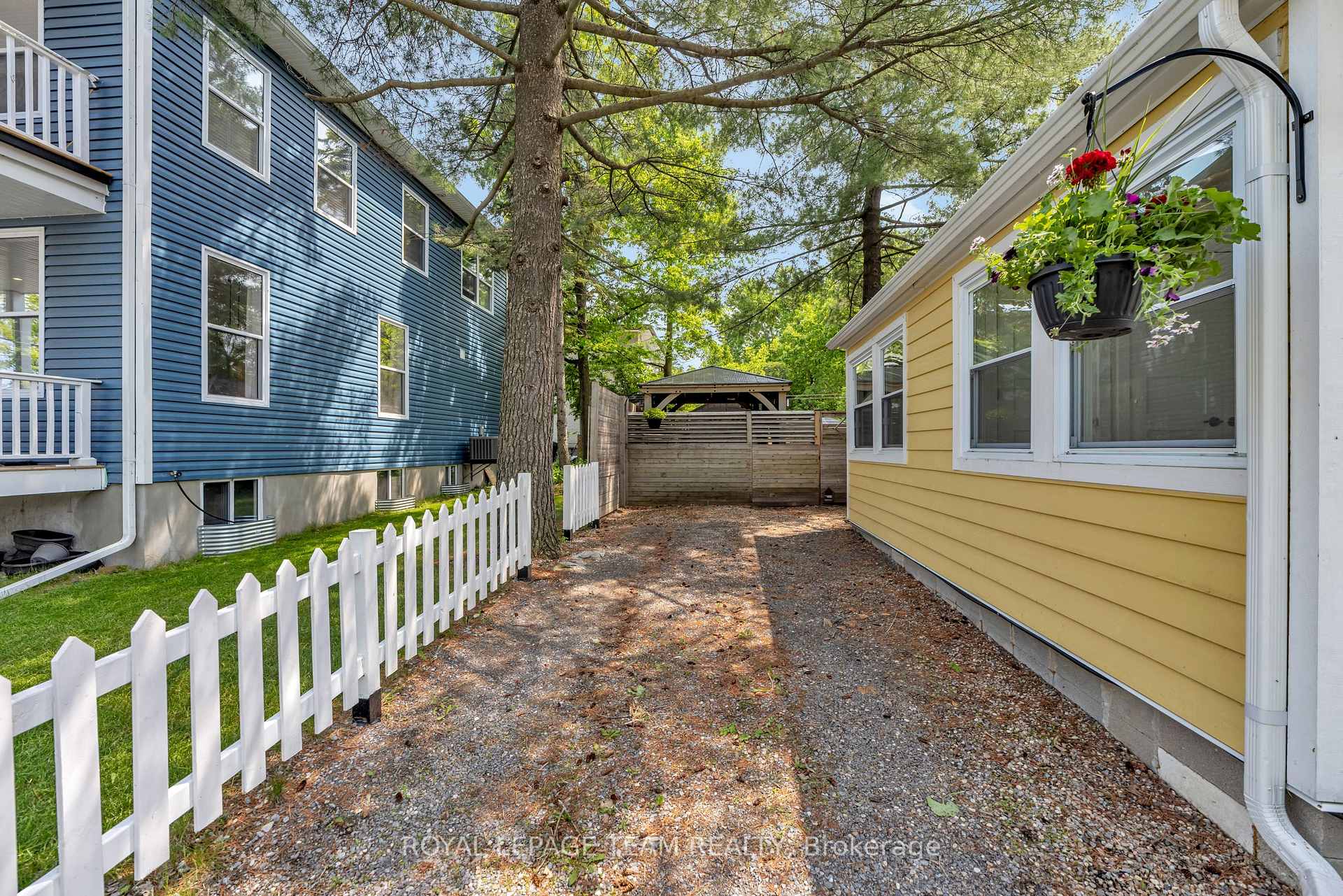 Photo 32 of 2748 Rowatt Street, Ottawa, Britannia — HOMEH