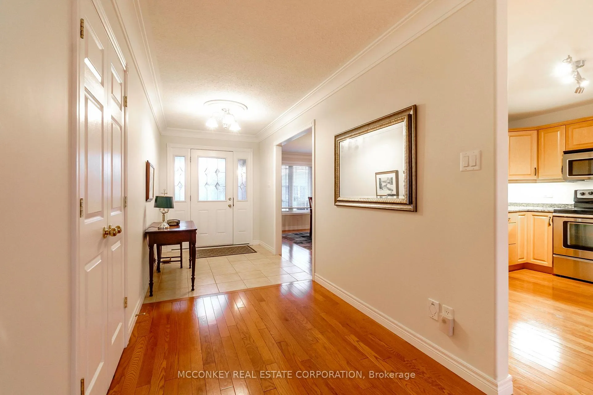 Photo 6 of 1587 Scollard Crescent, Peterborough, Ashburnham Ward 4 — HOMEH
