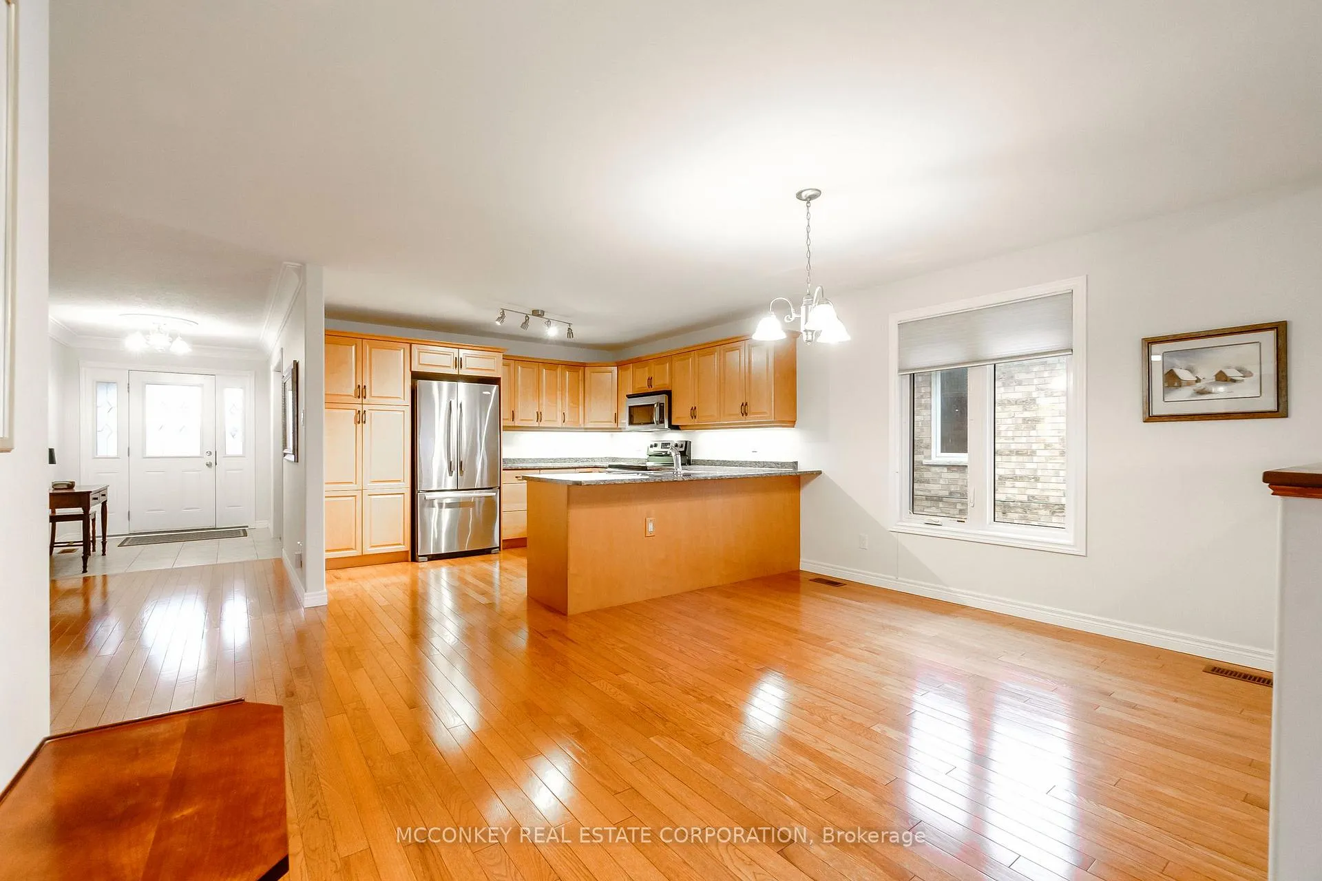 Photo 10 of 1587 Scollard Crescent, Peterborough, Ashburnham Ward 4 — HOMEH