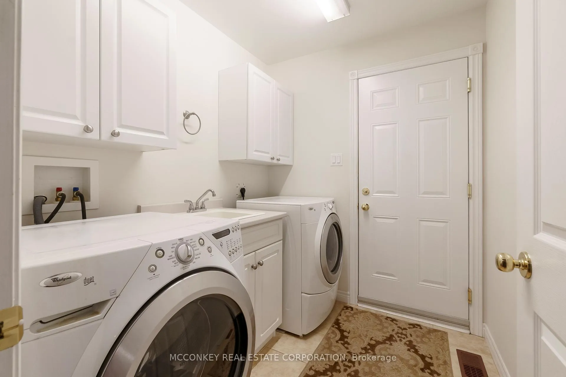 Photo 27 of 1587 Scollard Crescent, Peterborough, Ashburnham Ward 4 — HOMEH