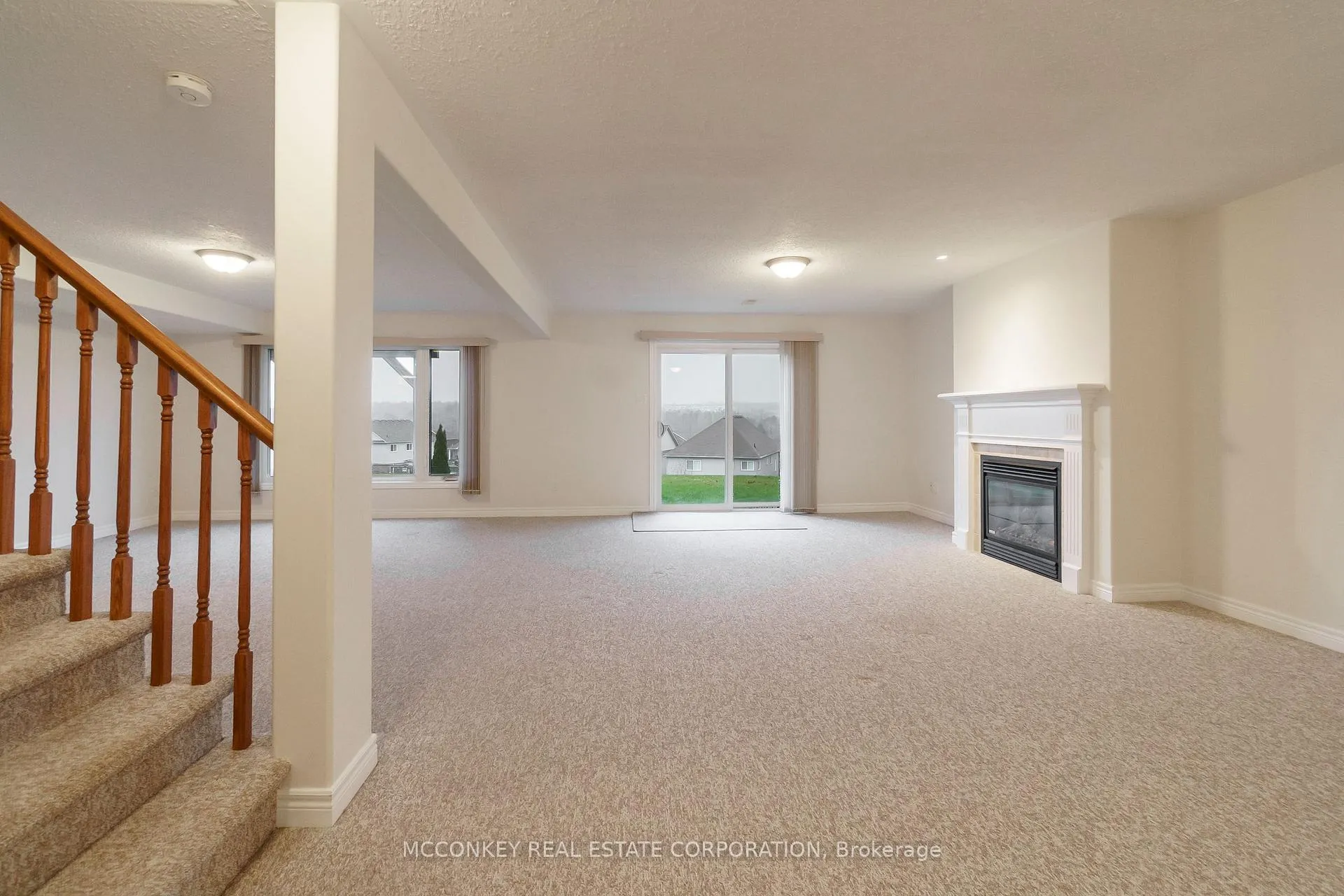 Photo 30 of 1587 Scollard Crescent, Peterborough, Ashburnham Ward 4 — HOMEH