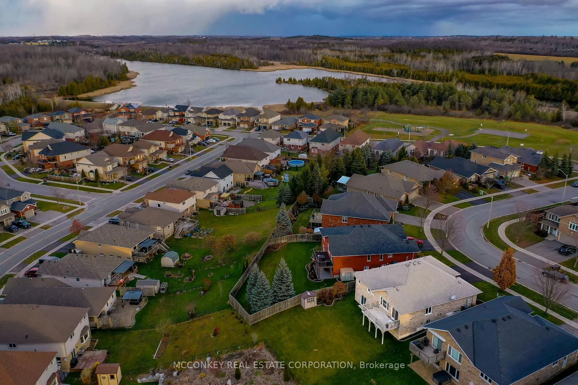 Photo 44 of 1587 Scollard Crescent, Peterborough, Ashburnham Ward 4 — HOMEH