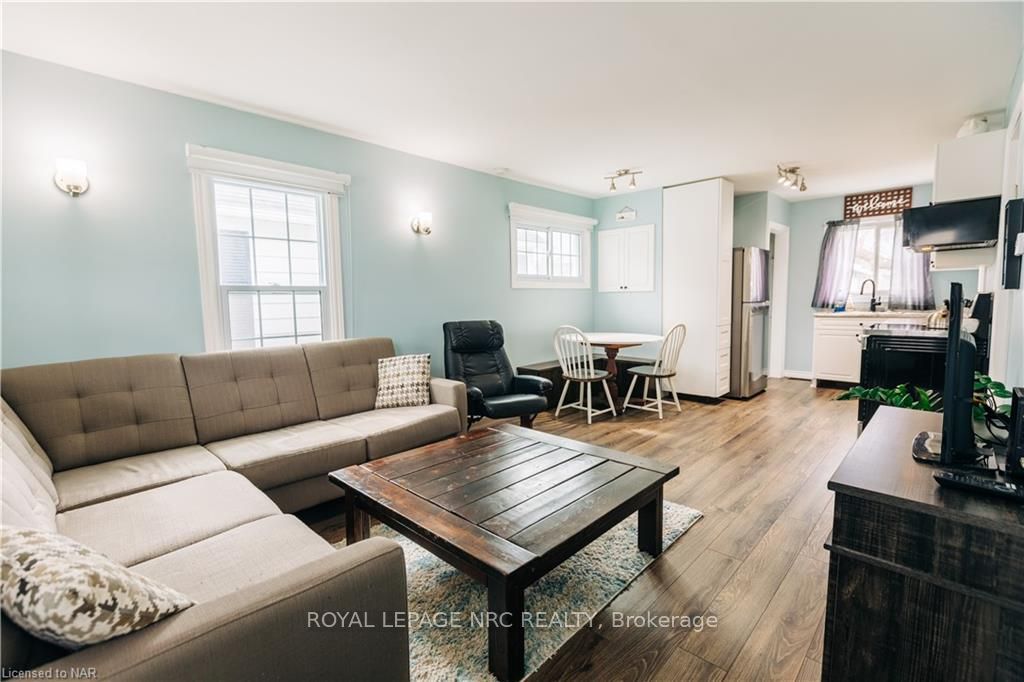 Photo 9 of 25 Wallace Street S, Welland, Lincoln/Crowland — HOMEH