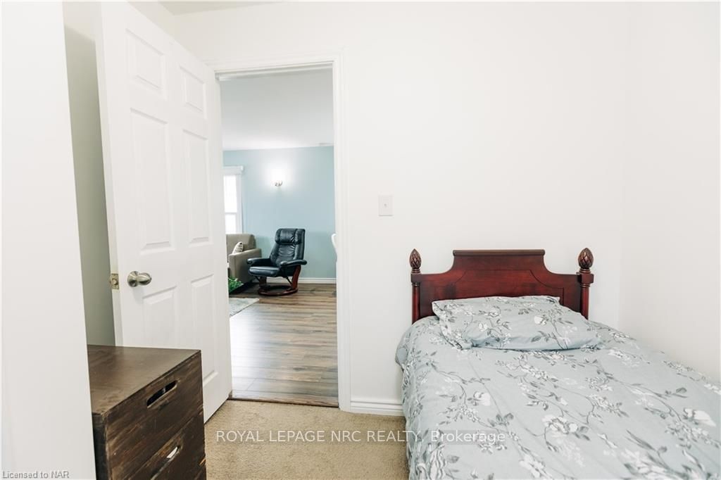 Photo 12 of 25 Wallace Street S, Welland, Lincoln/Crowland — HOMEH