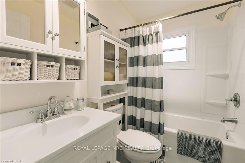 Photo 15 of 25 Wallace Street S, Welland, Lincoln/Crowland — HOMEH