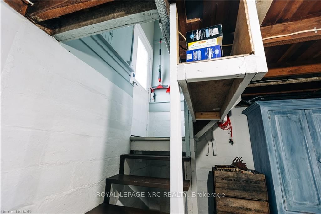 Photo 17 of 25 Wallace Street S, Welland, Lincoln/Crowland — HOMEH
