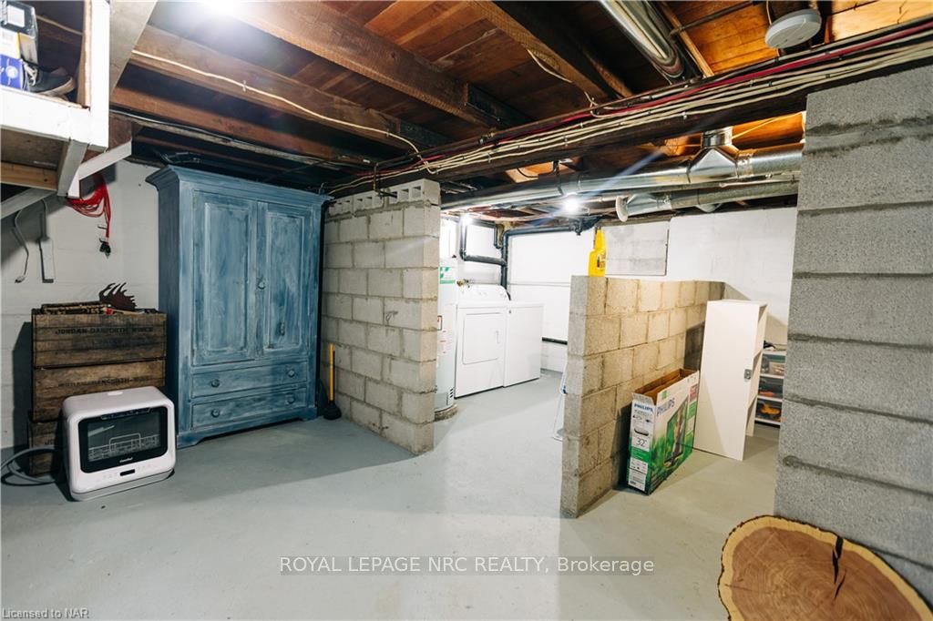 Photo 20 of 25 Wallace Street S, Welland, Lincoln/Crowland — HOMEH
