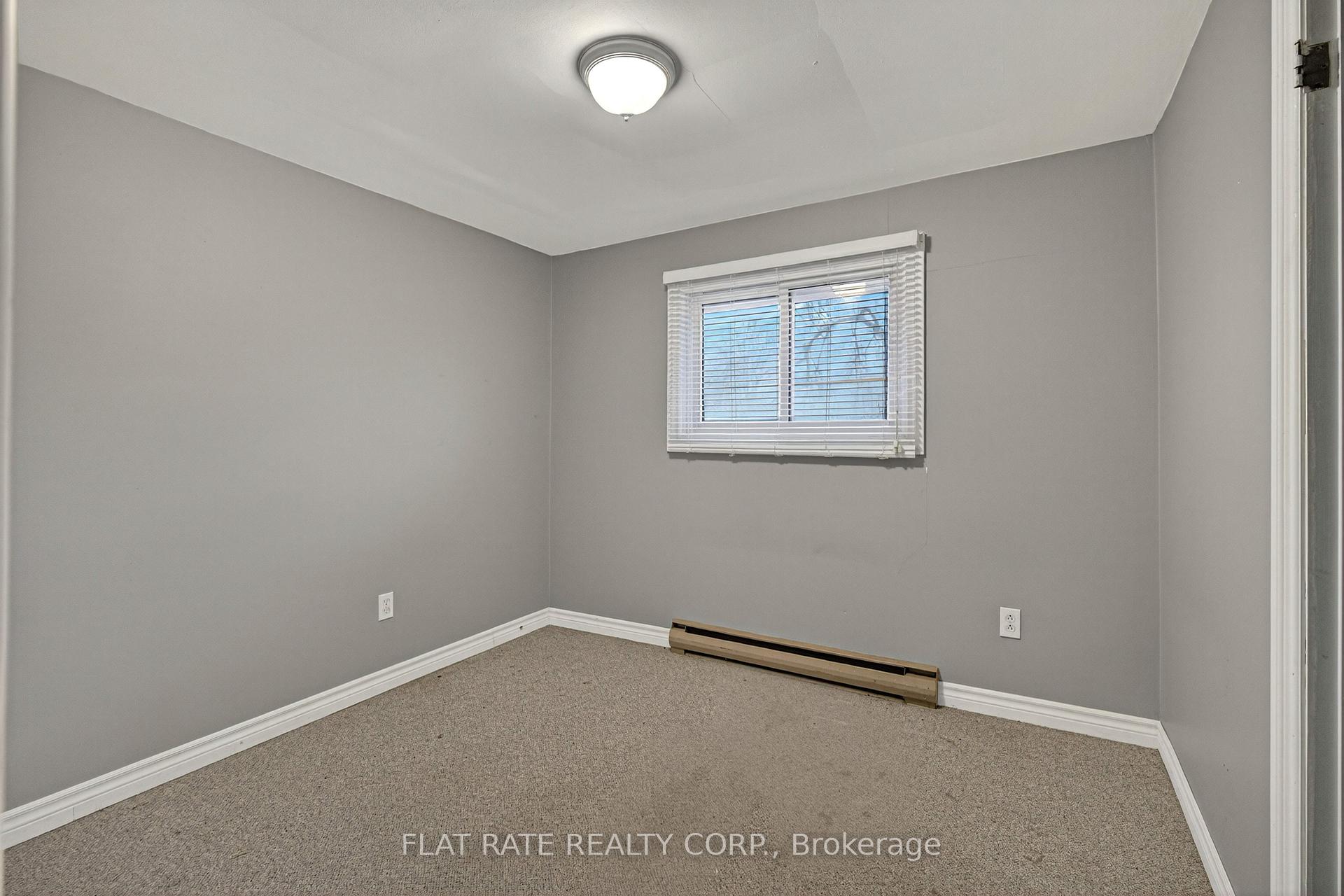Photo 11 of 734 Chamberlain Street, Peterborough, Otonabee Ward 1 — HOMEH