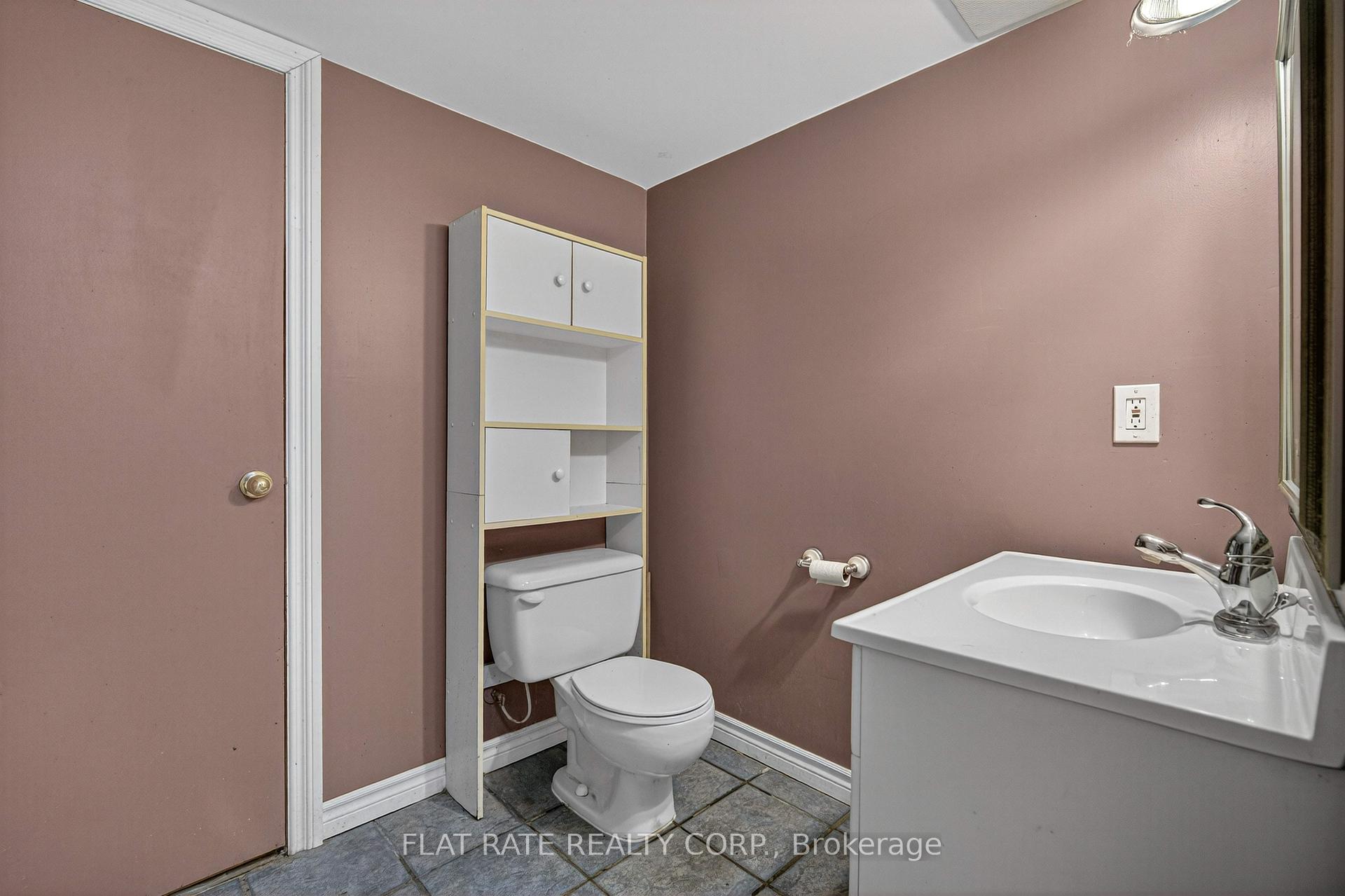 Photo 15 of 734 Chamberlain Street, Peterborough, Otonabee Ward 1 — HOMEH