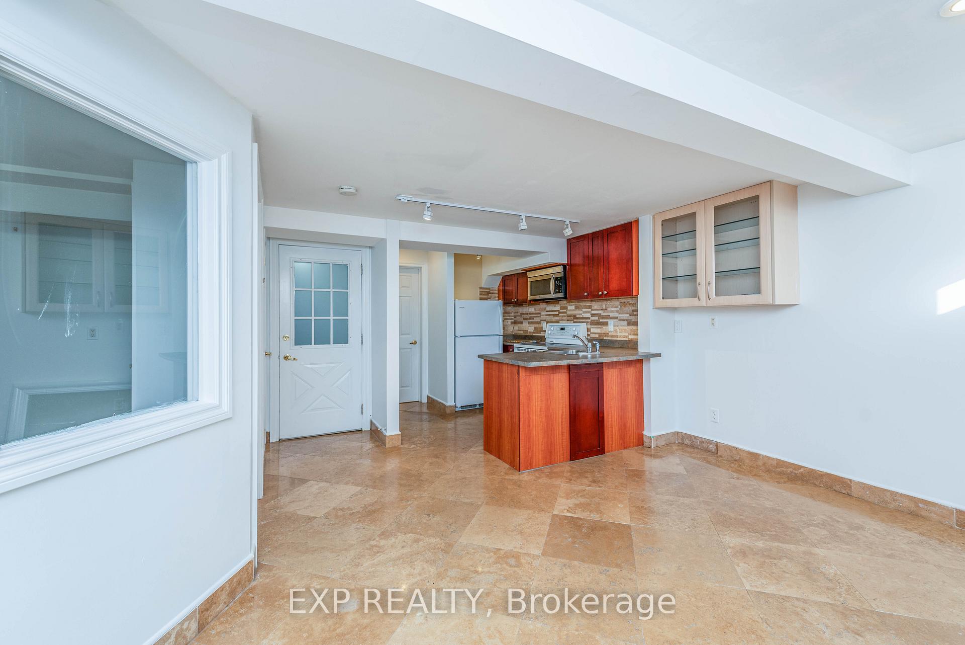Photo 27 of 112 Dolce Crescent, Vaughan, Vellore Village — HOMEH