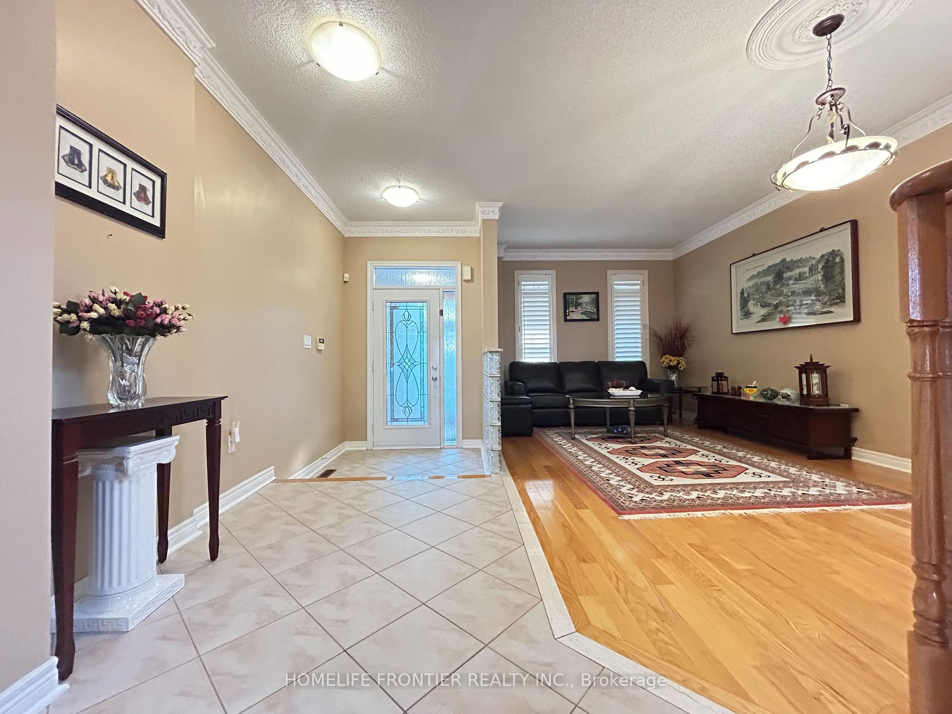 Photo 9 of 55 Forecastle Road, Vaughan, Patterson — HOMEH
