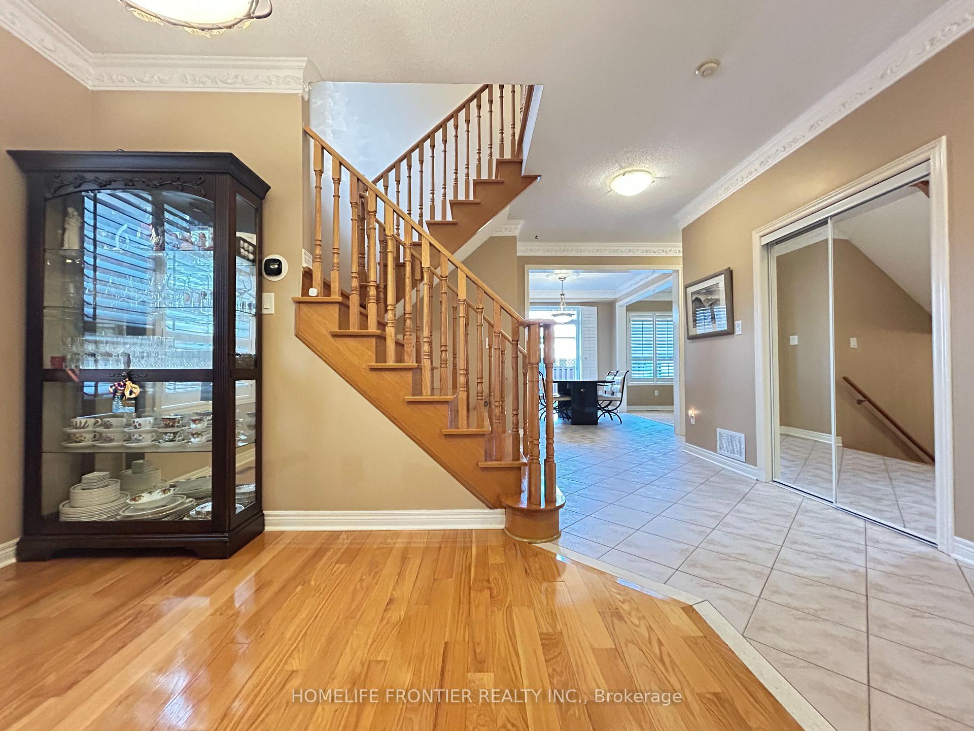 Photo 13 of 55 Forecastle Road, Vaughan, Patterson — HOMEH