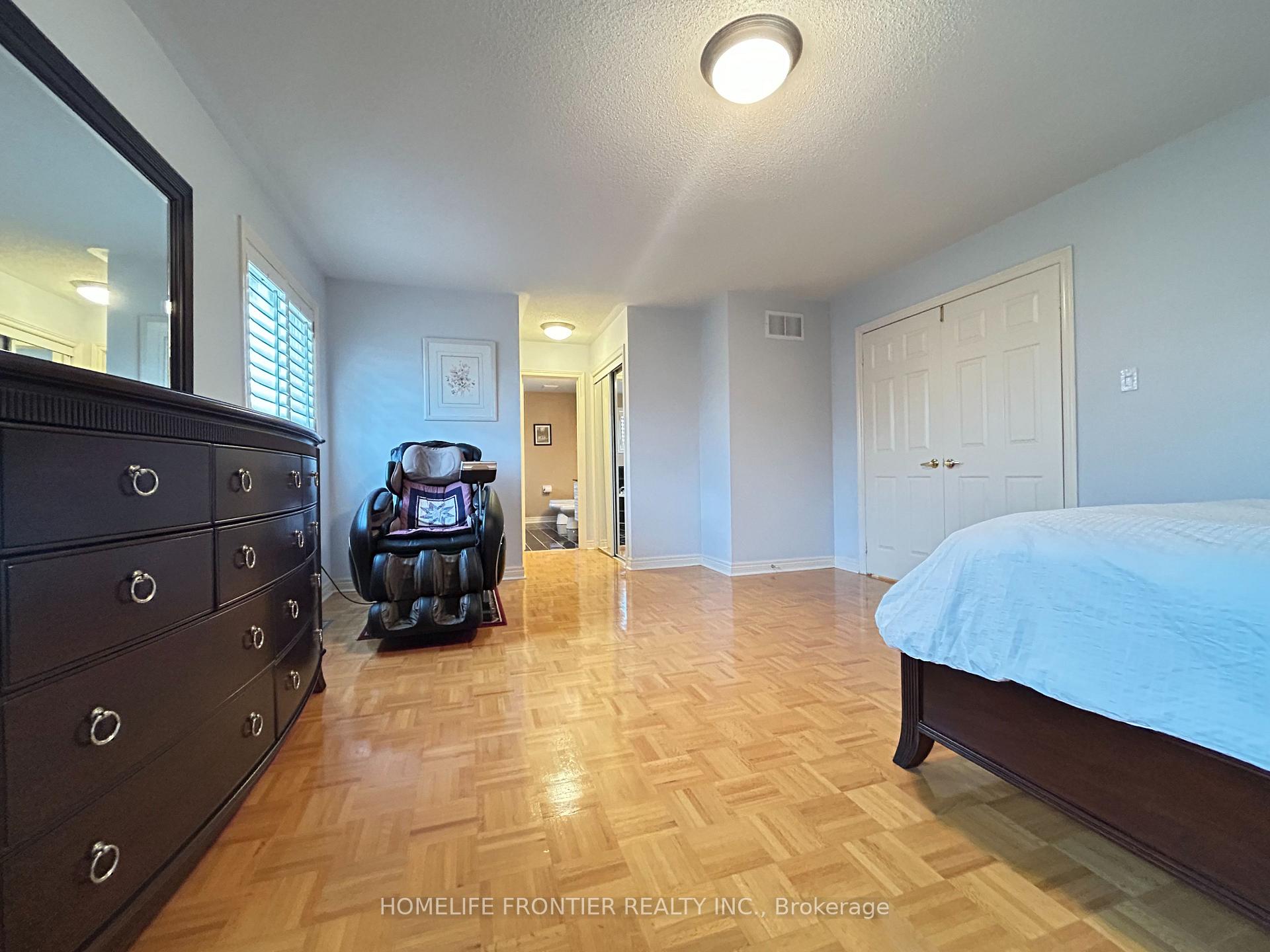 Photo 20 of 55 Forecastle Road, Vaughan, Patterson — HOMEH