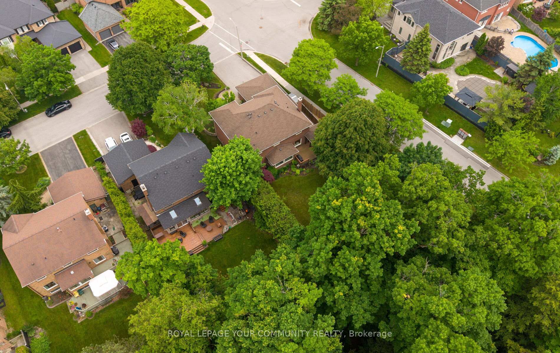 Photo 48 of 56 Petch Crescent, Aurora, Aurora Highlands — HOMEH