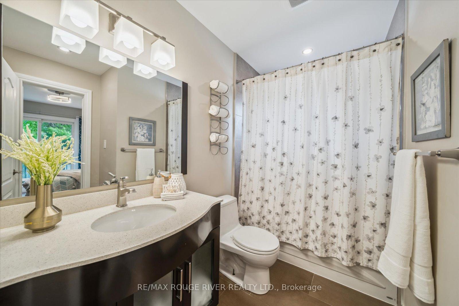 Photo 18 of 27 Guthrie Crescent, Whitby, Lynde Creek — HOMEH