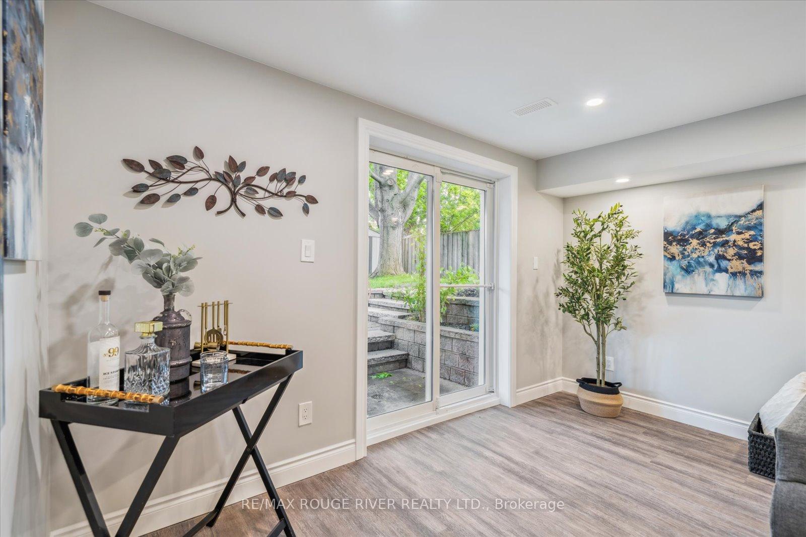 Photo 21 of 27 Guthrie Crescent, Whitby, Lynde Creek — HOMEH