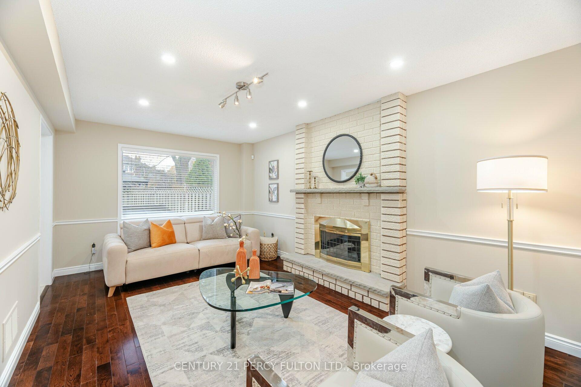 Photo 12 of 887 Darwin Drive, Pickering, Dunbarton — HOMEH