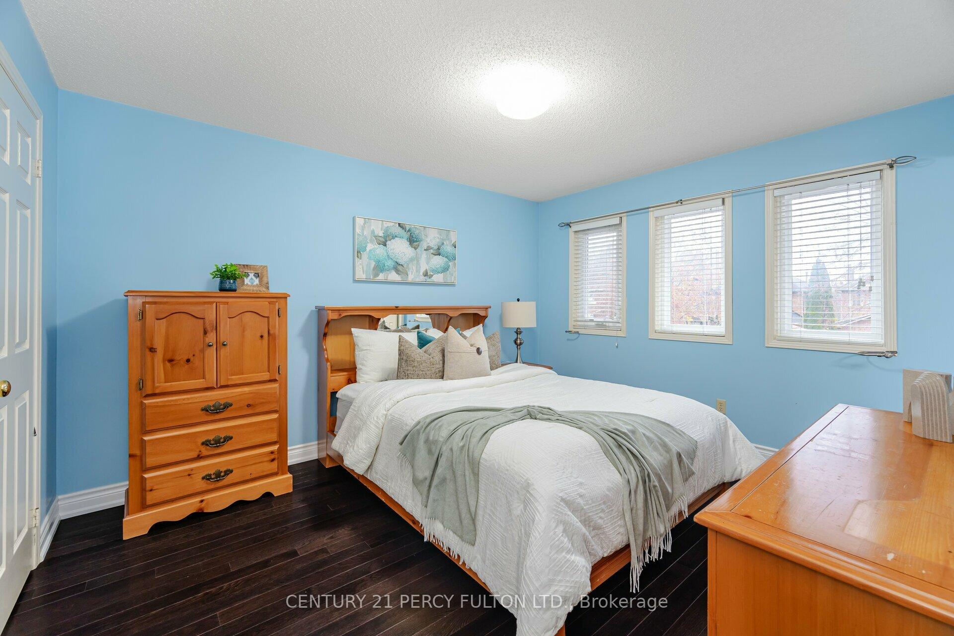 Photo 21 of 887 Darwin Drive, Pickering, Dunbarton — HOMEH