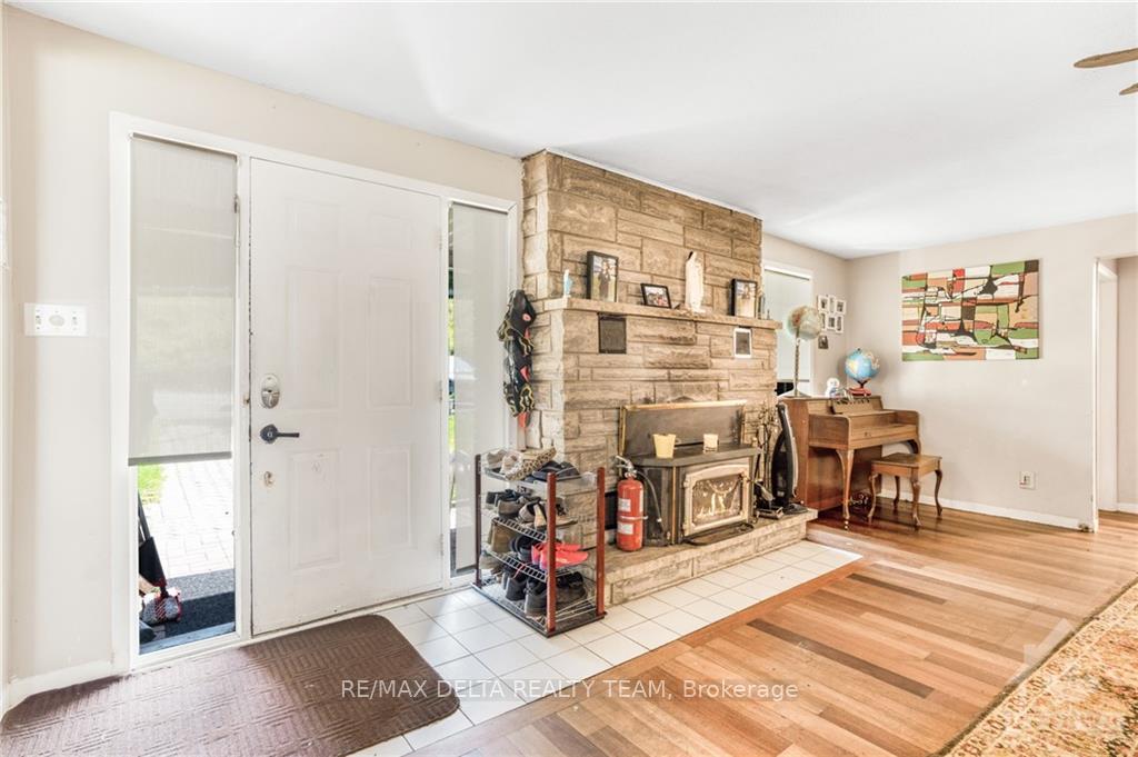 Photo 12 of 1651 Regional Road 174, Ottawa, Camelot — HOMEH