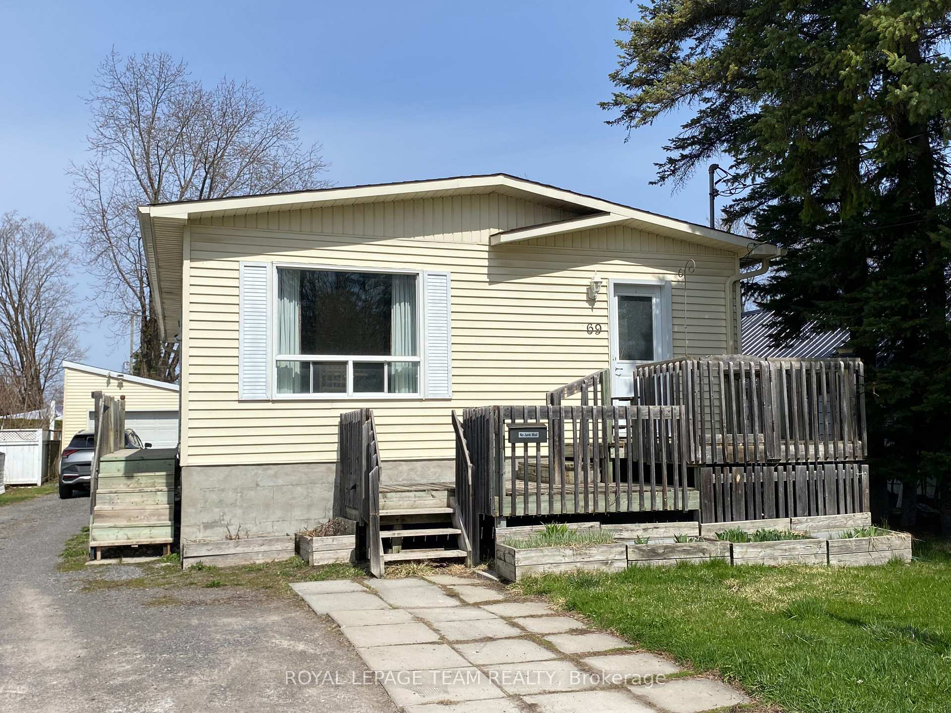 Photo 1 of 69 Norma Street S, Arnprior — HOMEH