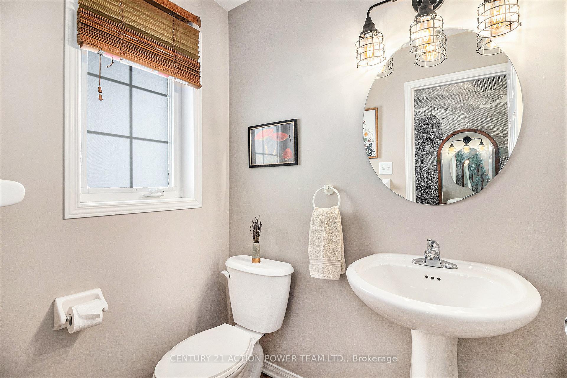 Photo 5 of 210 Cityview Crescent, Ottawa, Springridge/East Village — HOMEH