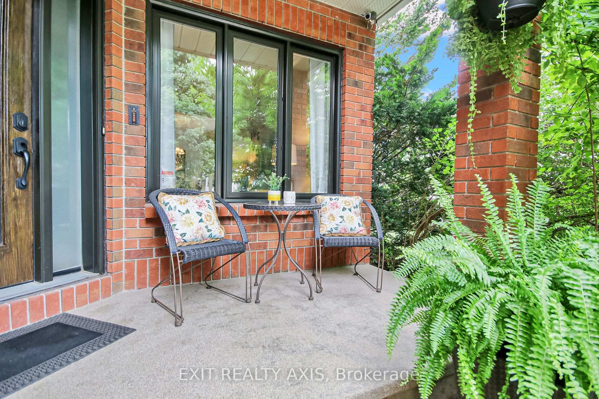 Photo 5 of 155 Longshire Circle, Ottawa, Barrhaven - Longfields — HOMEH