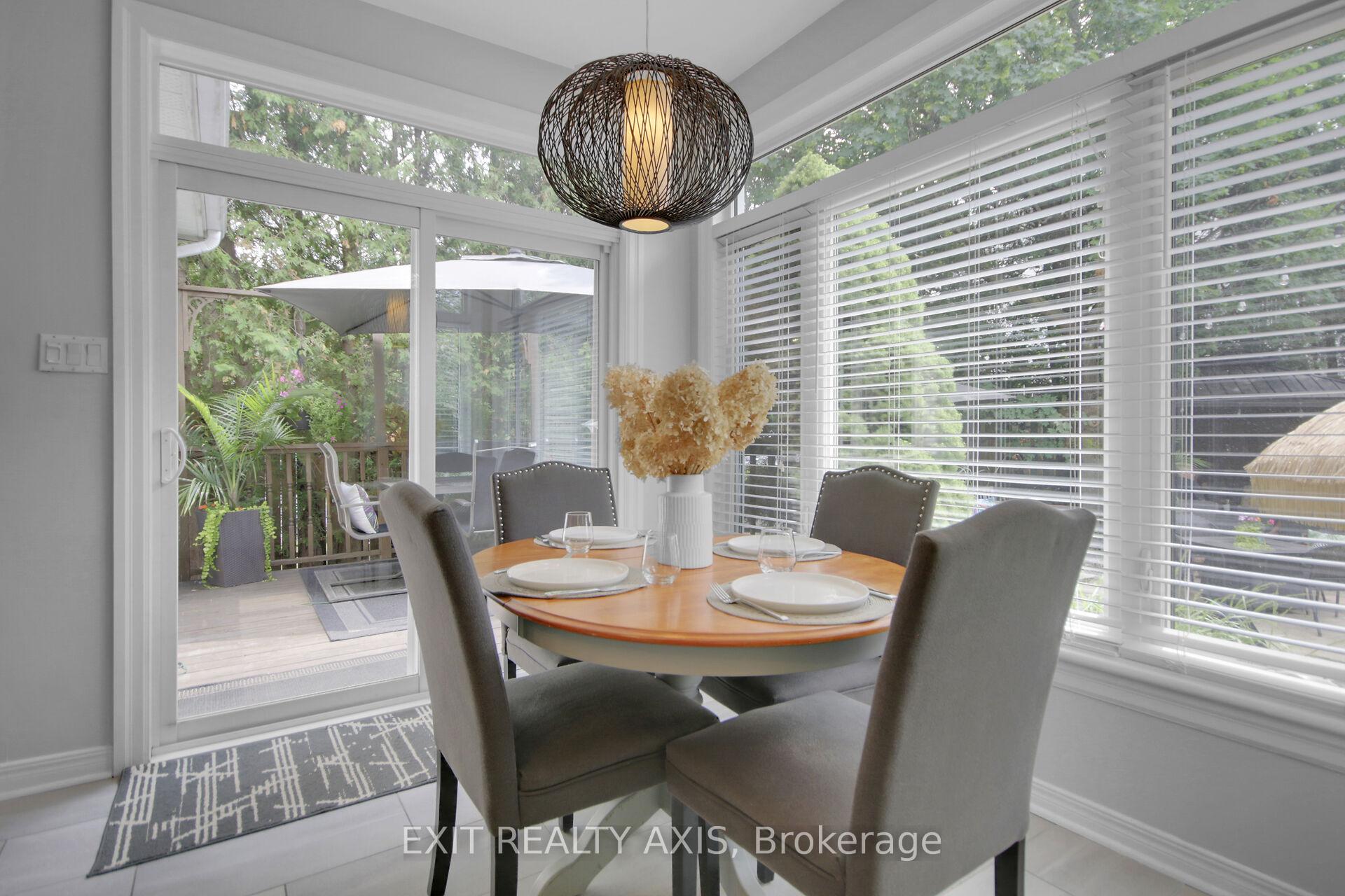 Photo 12 of 155 Longshire Circle, Ottawa, Barrhaven - Longfields — HOMEH