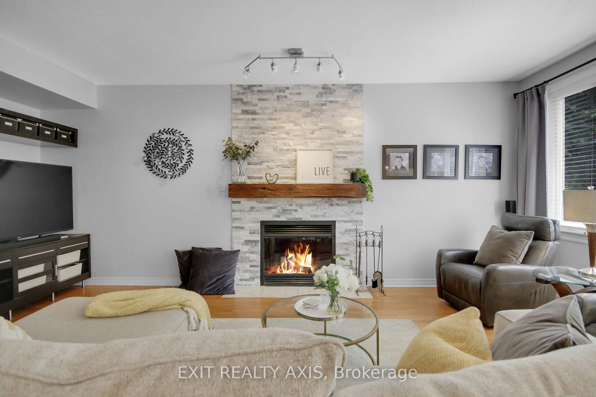 Photo 15 of 155 Longshire Circle, Ottawa, Barrhaven - Longfields — HOMEH