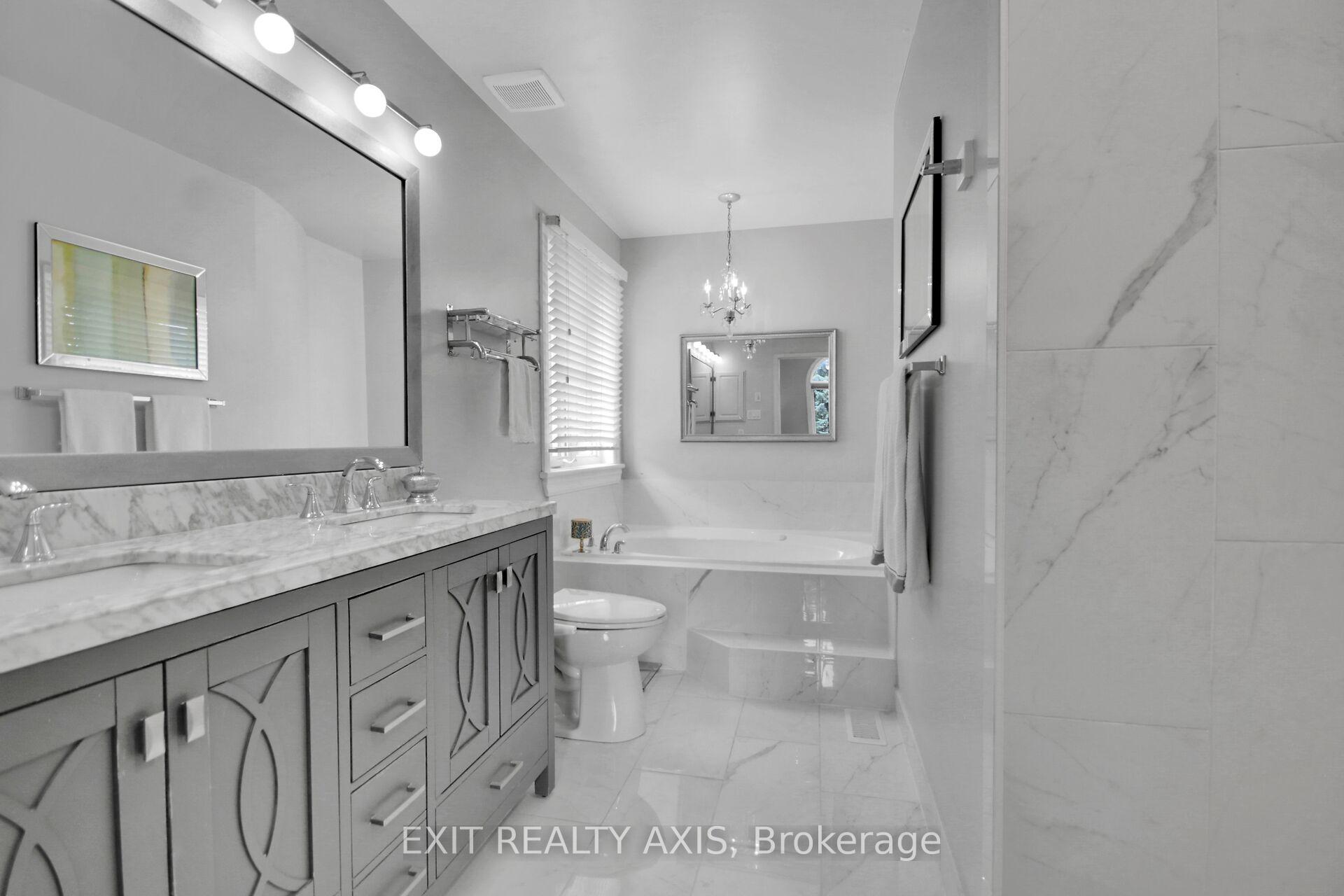 Photo 23 of 155 Longshire Circle, Ottawa, Barrhaven - Longfields — HOMEH