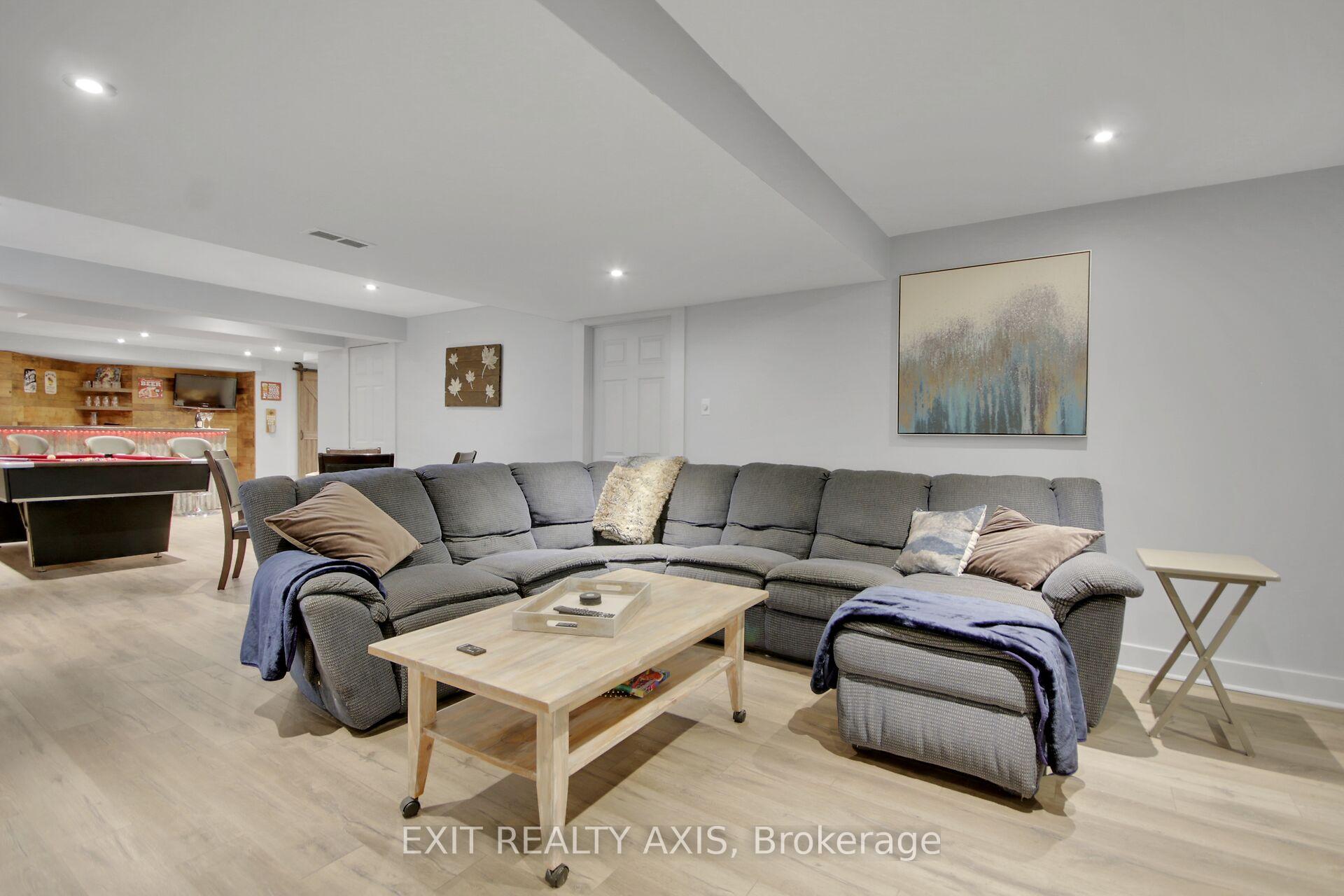 Photo 34 of 155 Longshire Circle, Ottawa, Barrhaven - Longfields — HOMEH