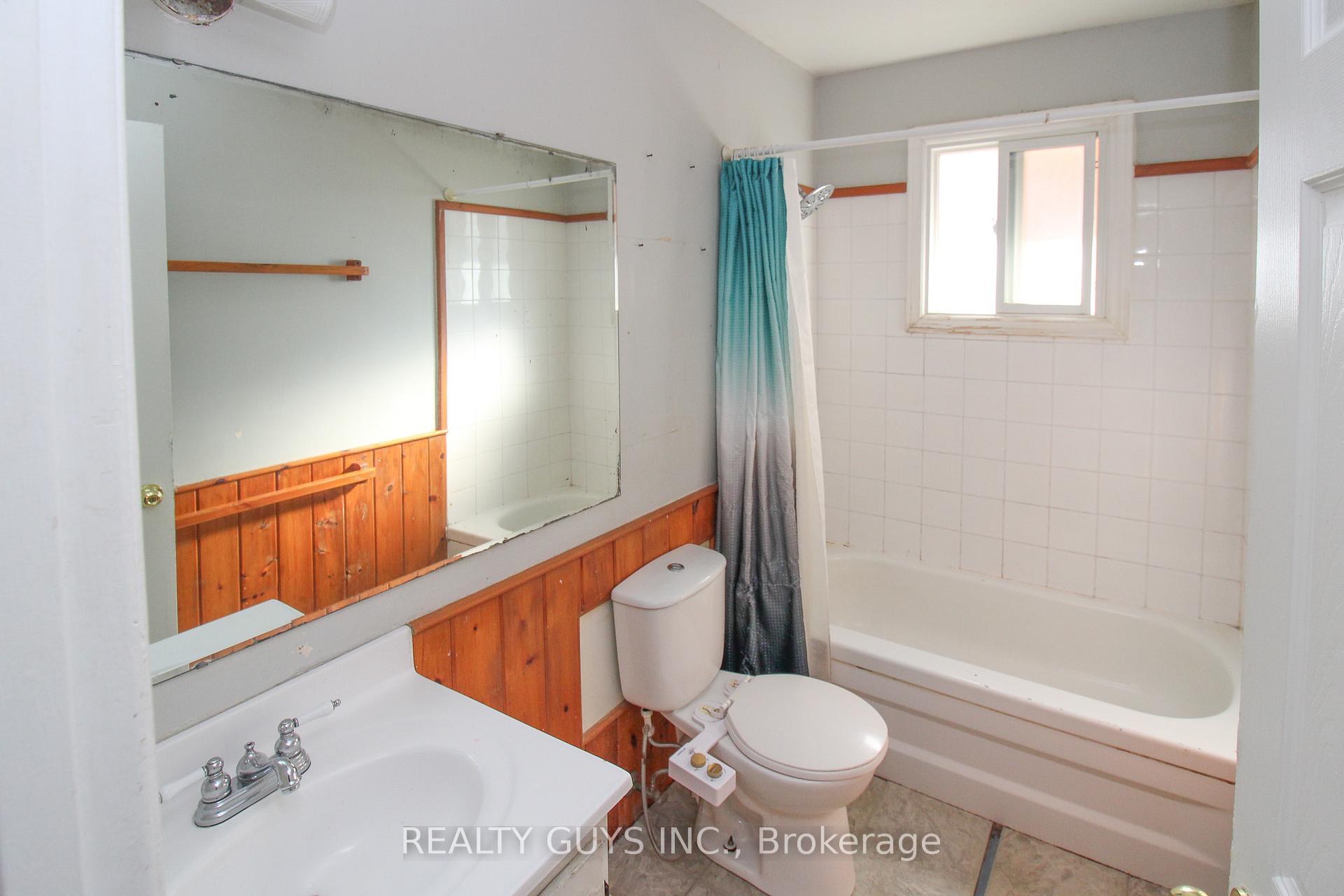 Photo 22 of 290 Mcfarlane Street, Peterborough, Ashburnham Ward 4 — HOMEH