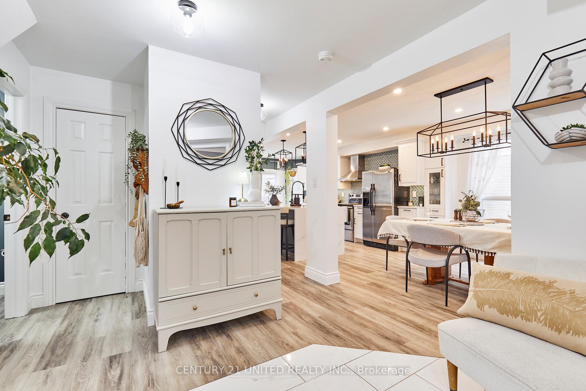 Photo 3 of 26 Lipton Crescent, Whitby, Pringle Creek — HOMEH