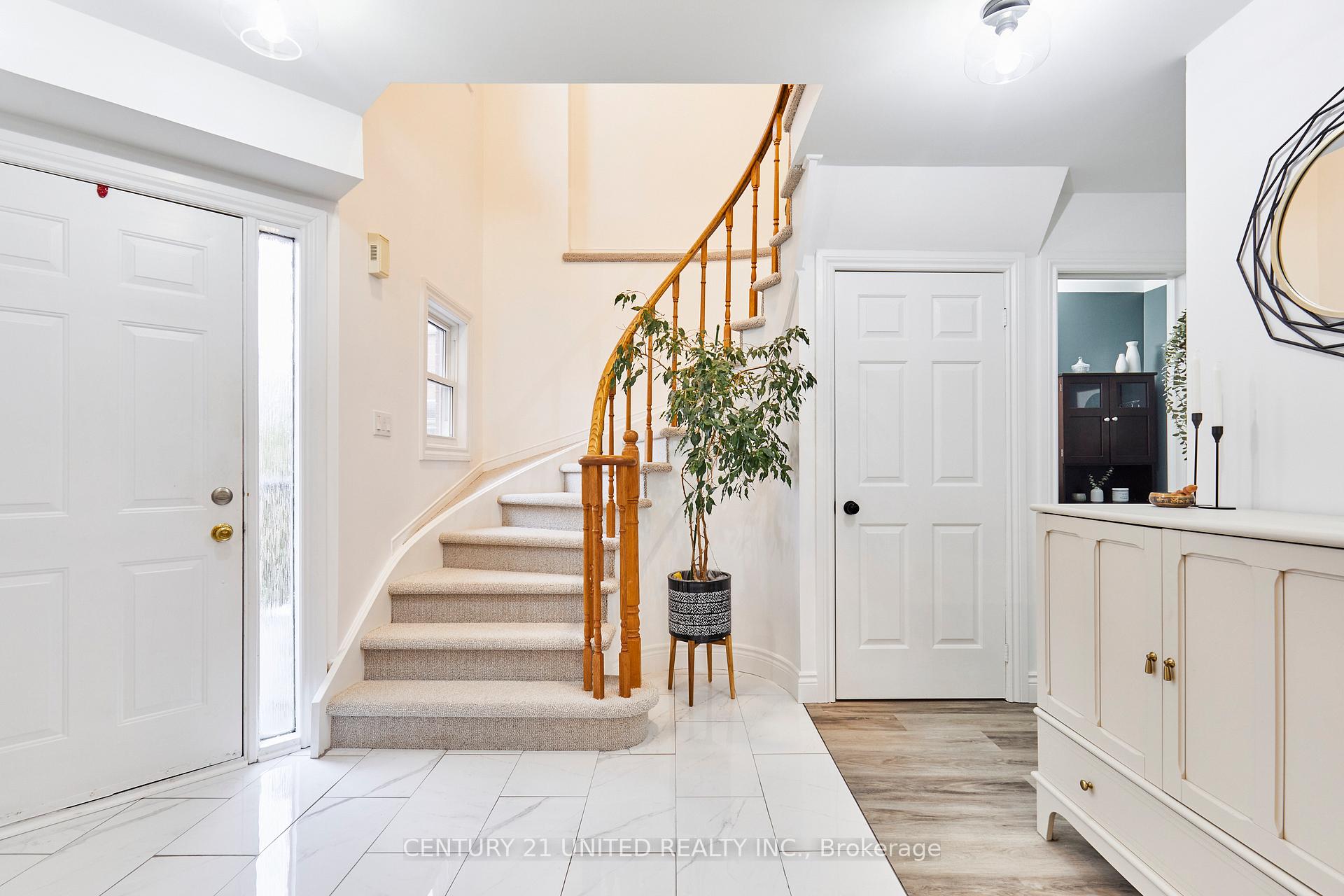 Photo 4 of 26 Lipton Crescent, Whitby, Pringle Creek — HOMEH