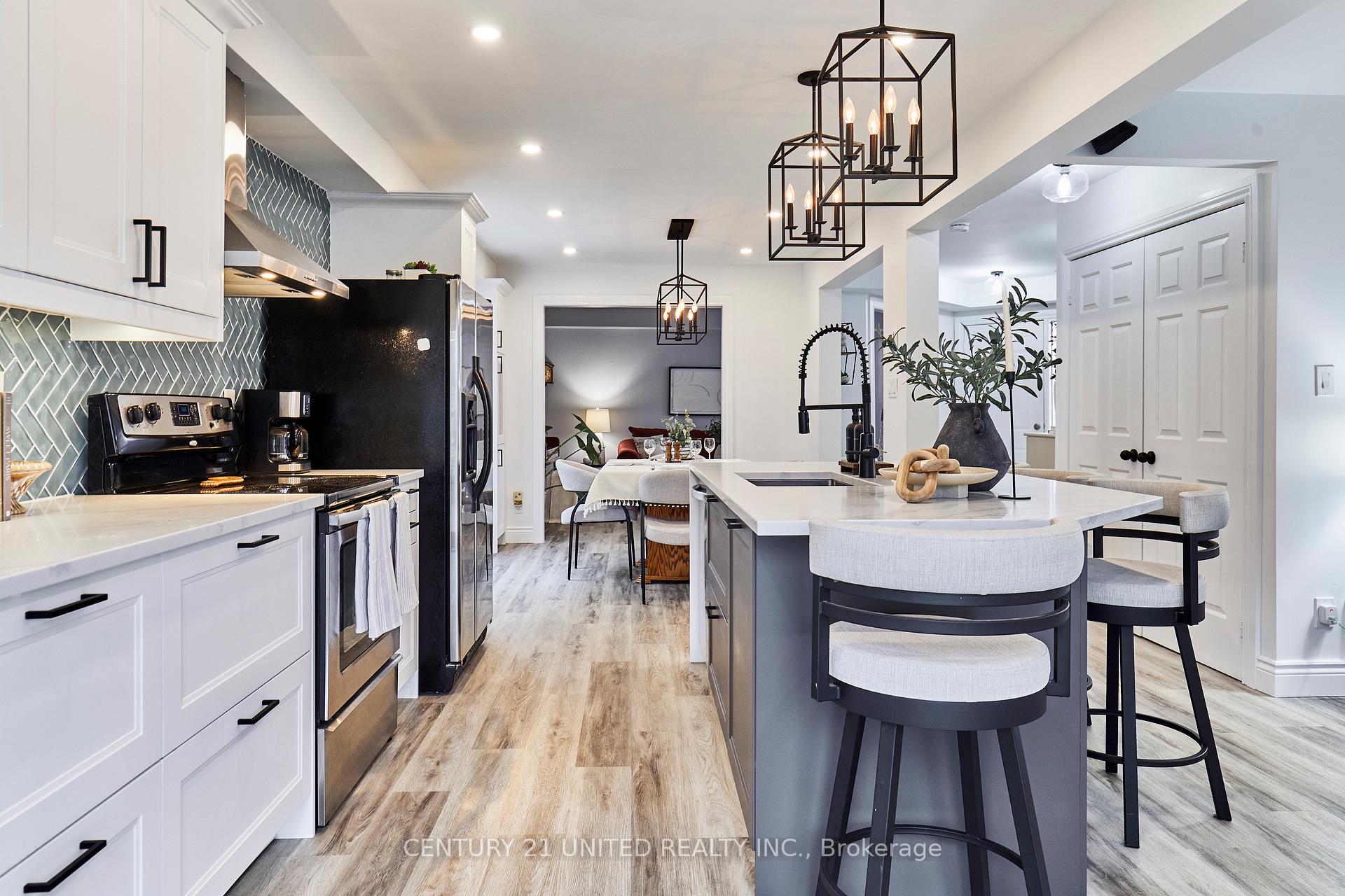 Photo 10 of 26 Lipton Crescent, Whitby, Pringle Creek — HOMEH