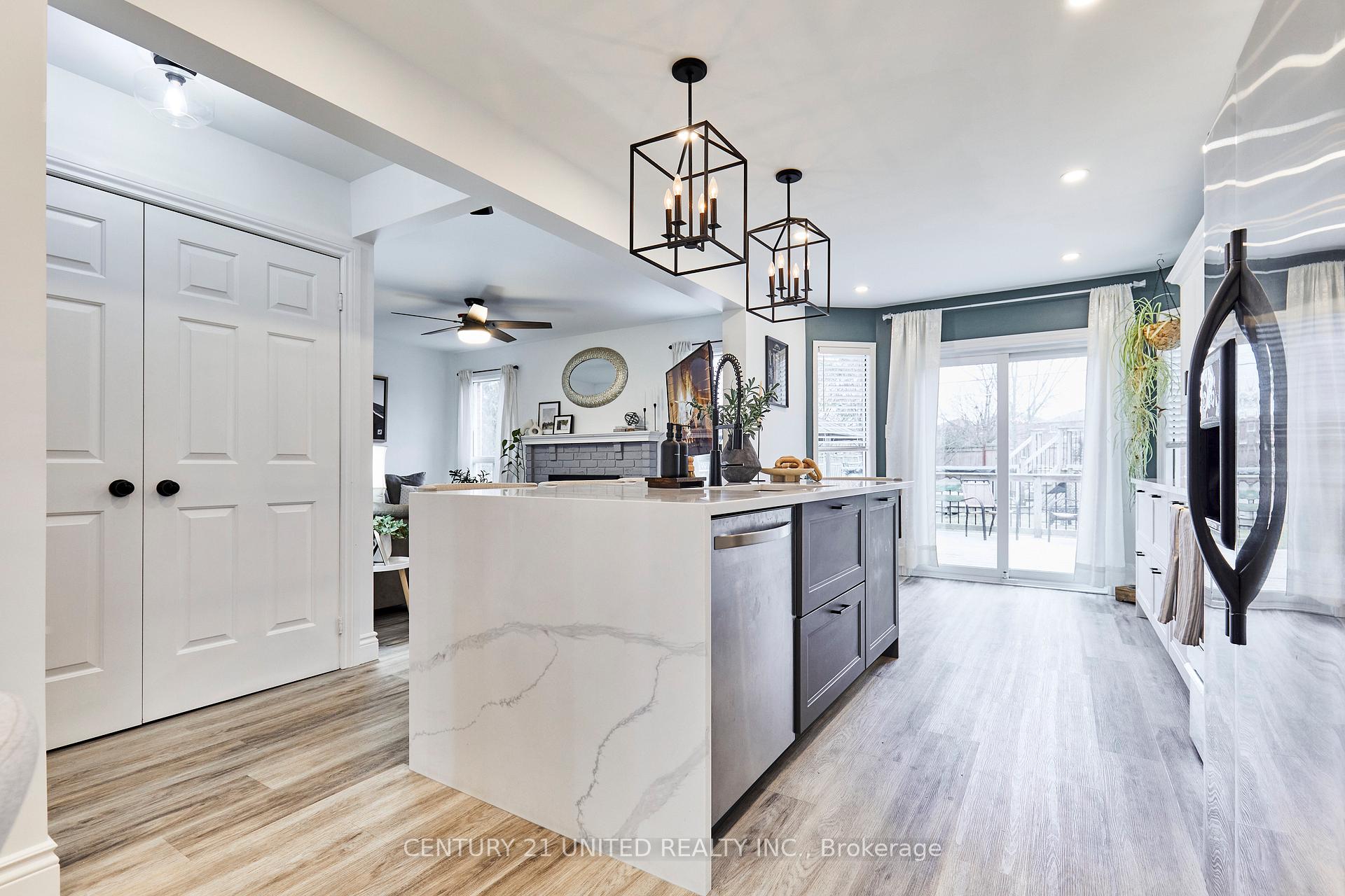 Photo 12 of 26 Lipton Crescent, Whitby, Pringle Creek — HOMEH