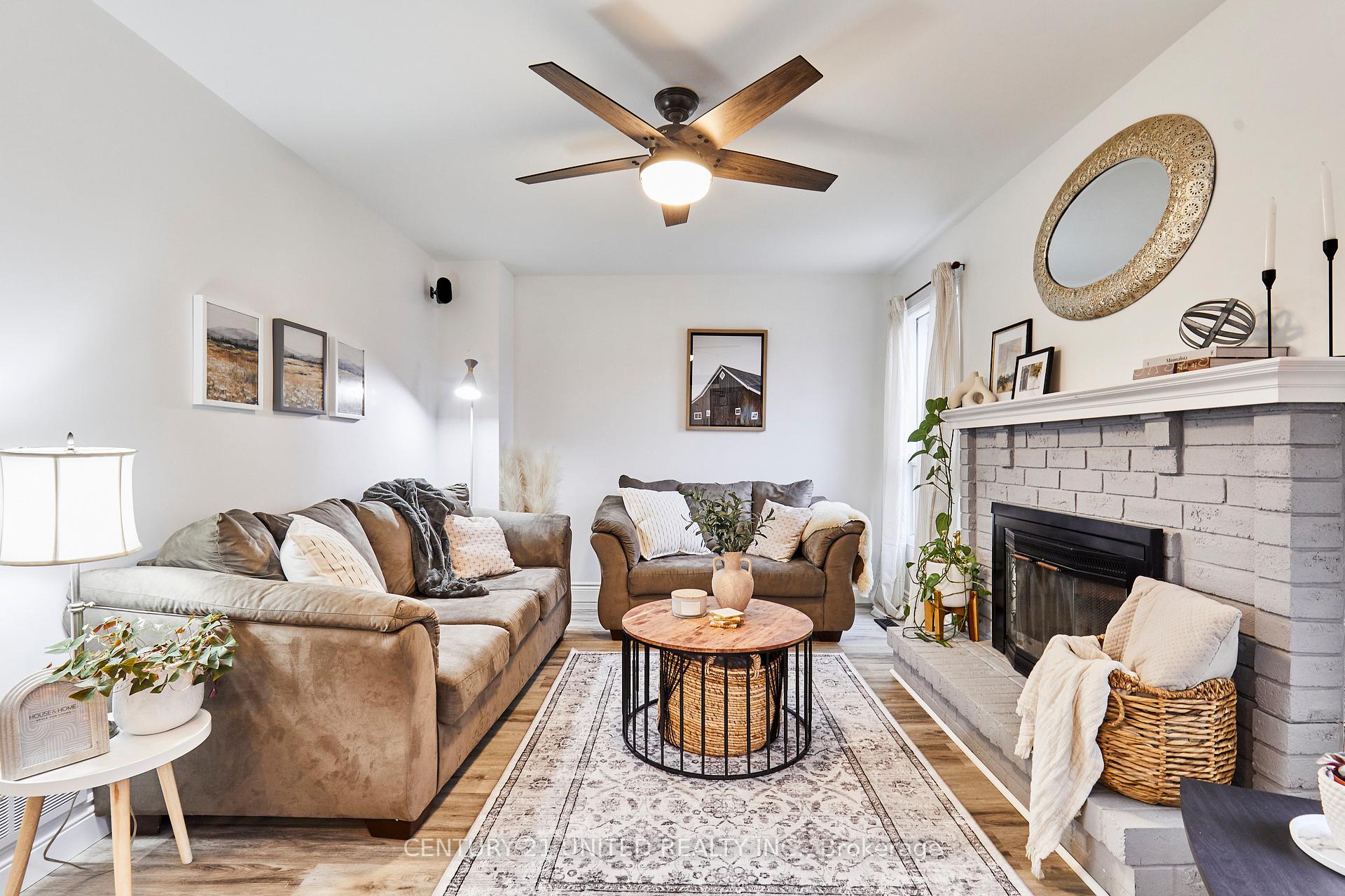 Photo 14 of 26 Lipton Crescent, Whitby, Pringle Creek — HOMEH