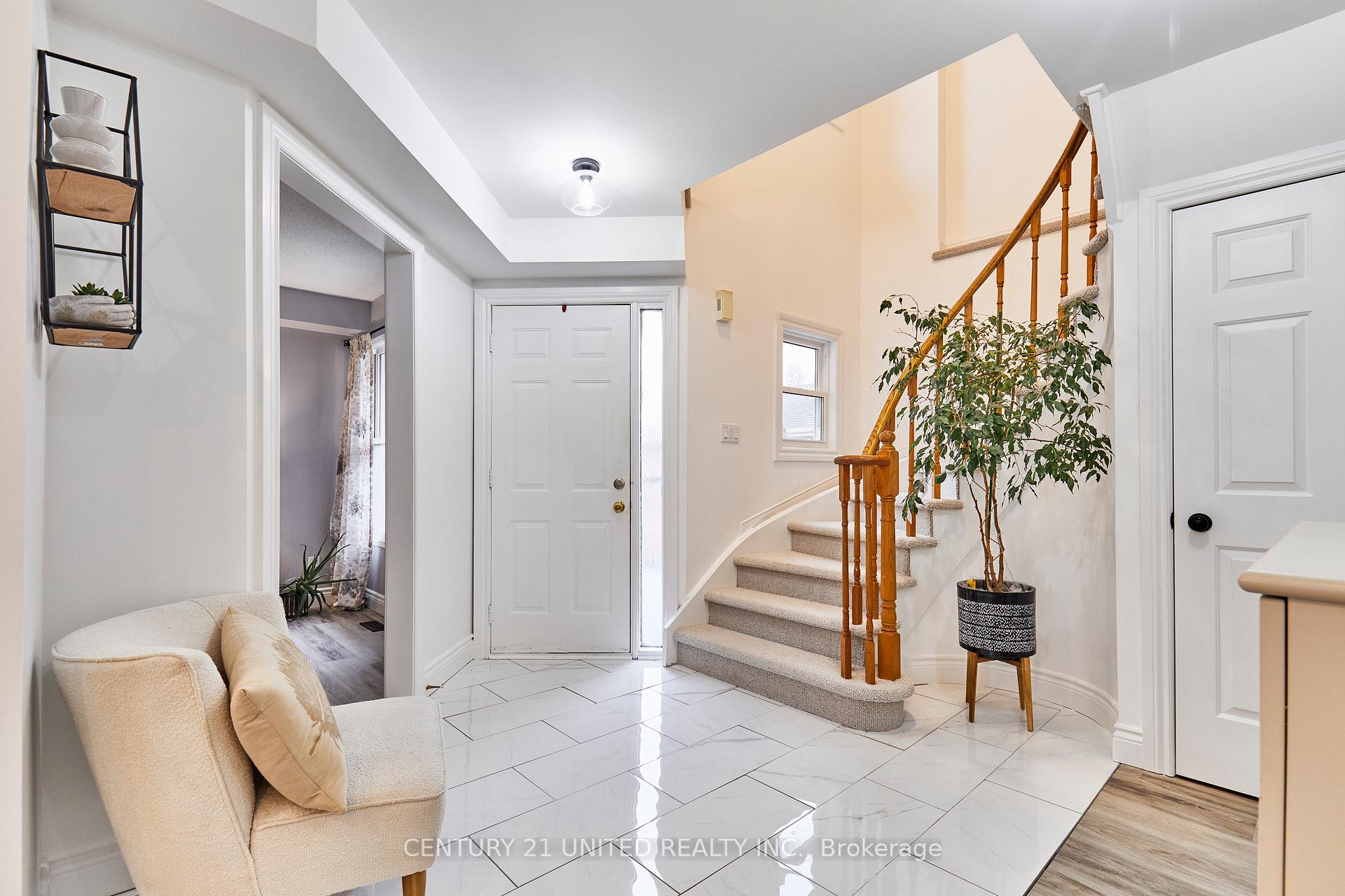 Photo 20 of 26 Lipton Crescent, Whitby, Pringle Creek — HOMEH