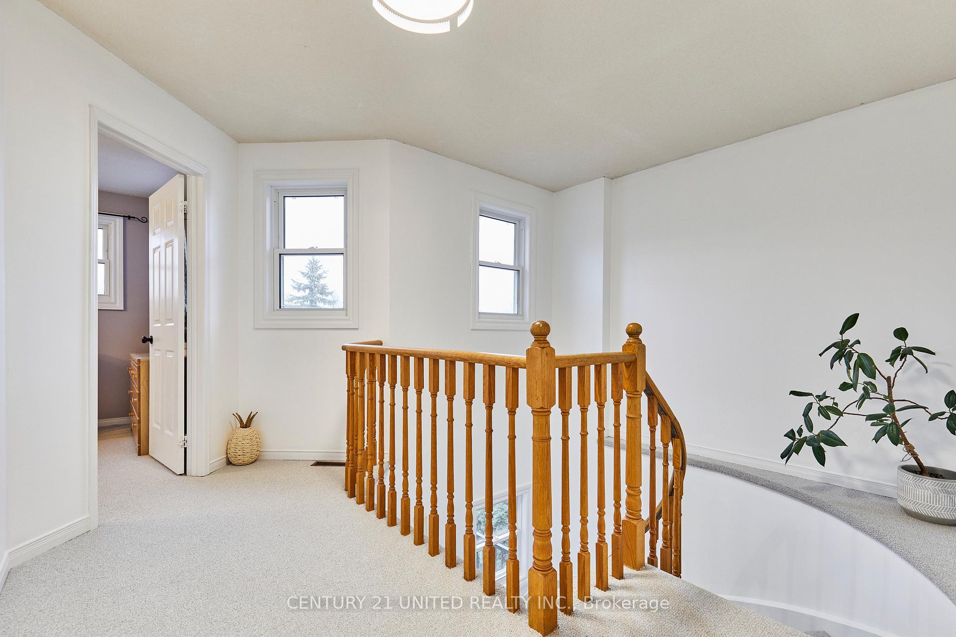 Photo 25 of 26 Lipton Crescent, Whitby, Pringle Creek — HOMEH