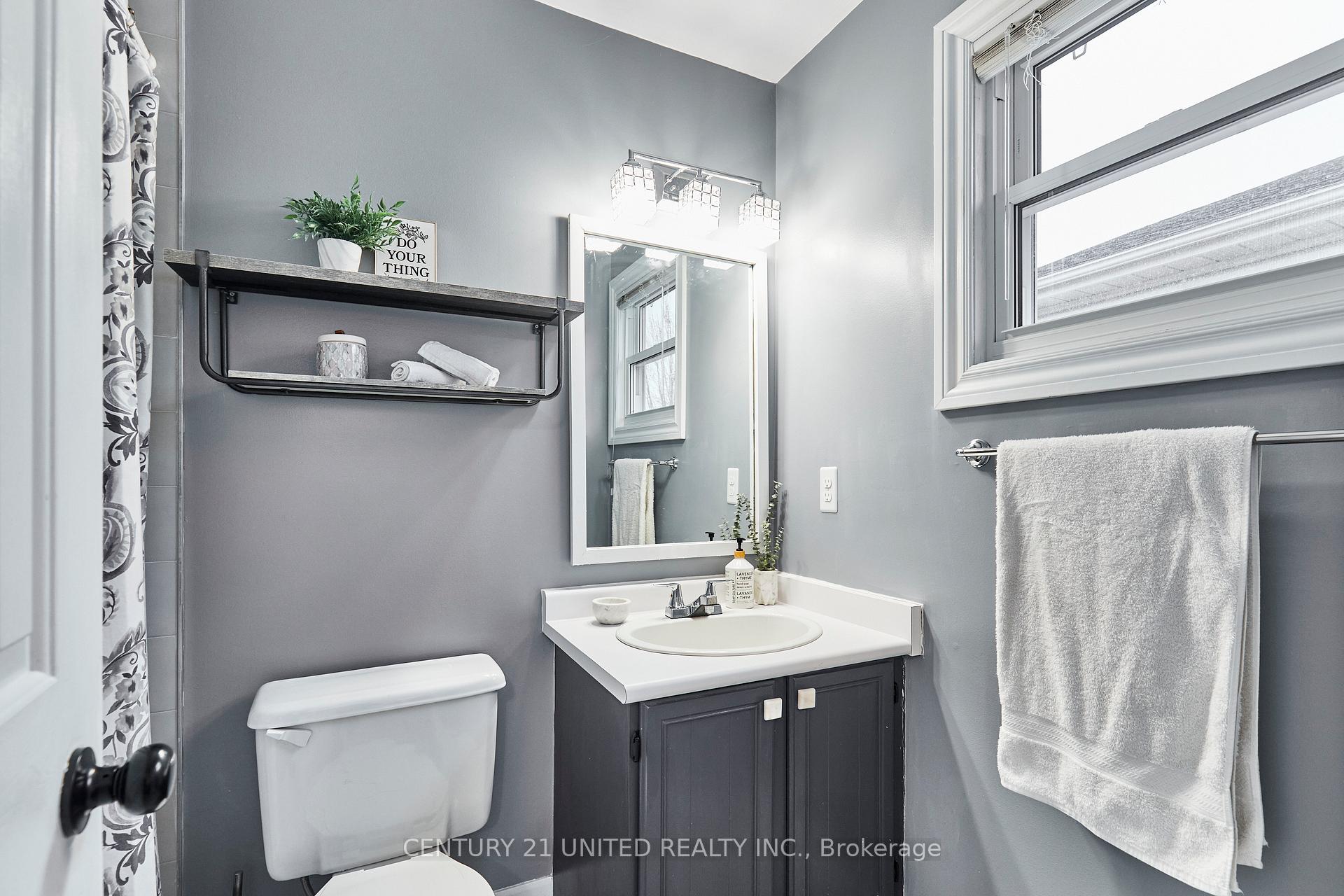 Photo 29 of 26 Lipton Crescent, Whitby, Pringle Creek — HOMEH