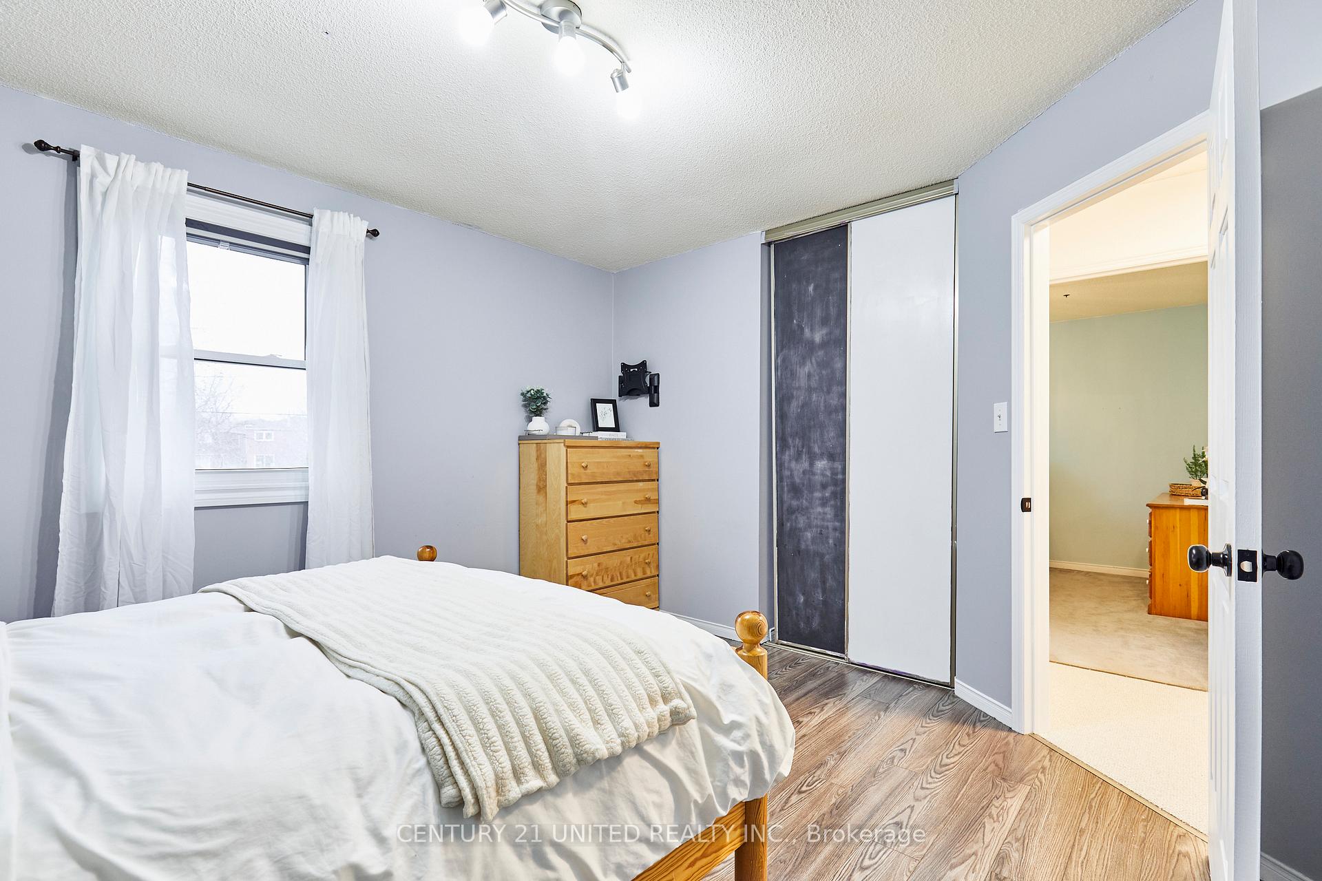 Photo 34 of 26 Lipton Crescent, Whitby, Pringle Creek — HOMEH