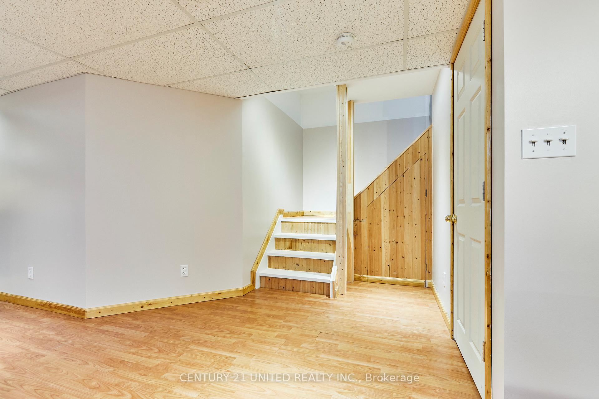 Photo 38 of 26 Lipton Crescent, Whitby, Pringle Creek — HOMEH