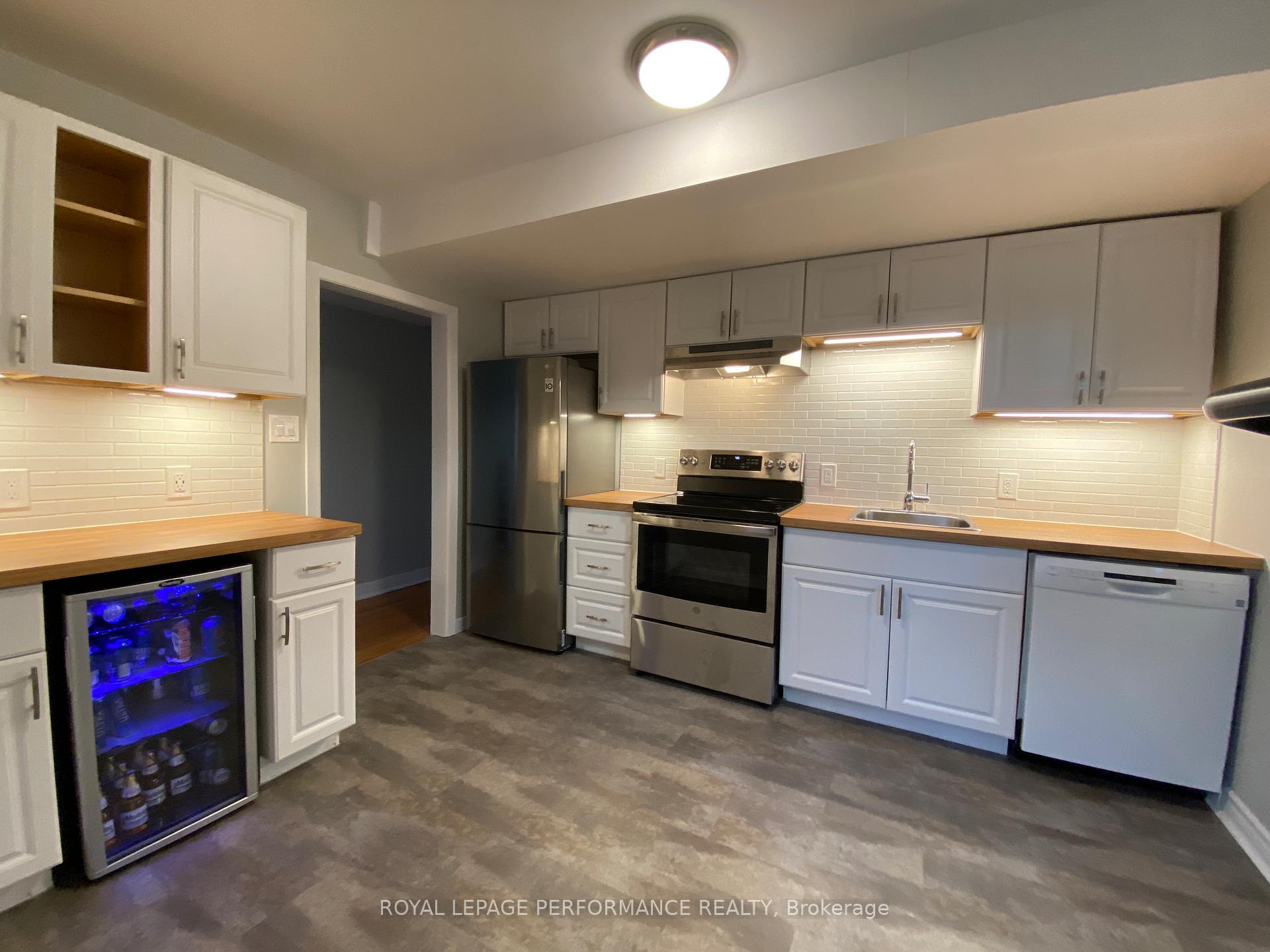 Photo 3 of Unit #1, 2712 Violet Street, Ottawa, Britannia — HOMEH