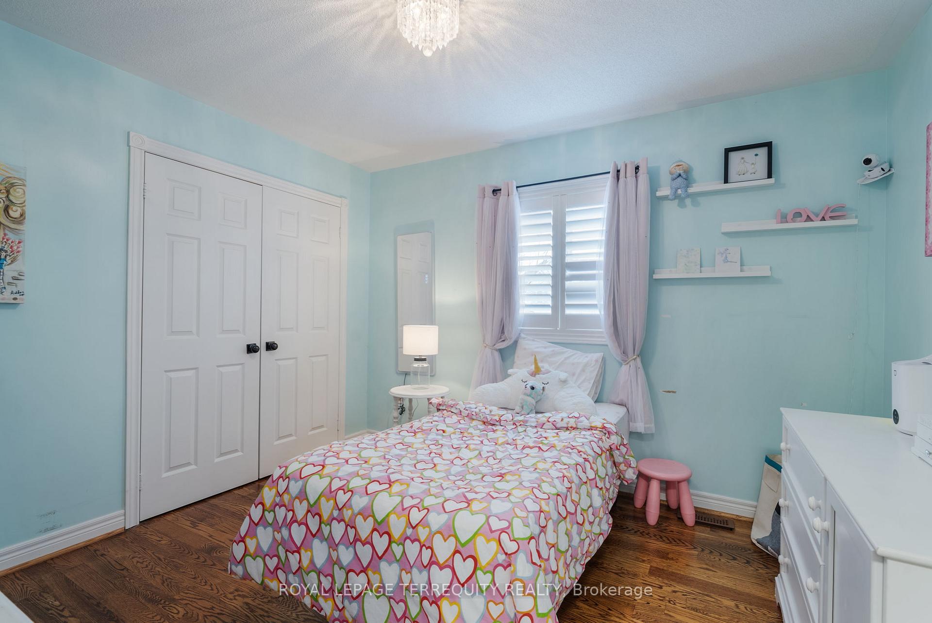 Photo 16 of 45 Aster Crescent, Whitby, Brooklin — HOMEH